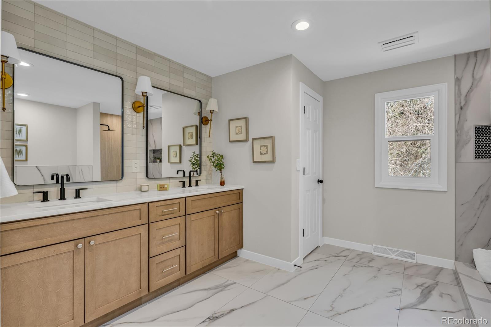 MLS Image #26 for 4189 s oneida street,denver, Colorado