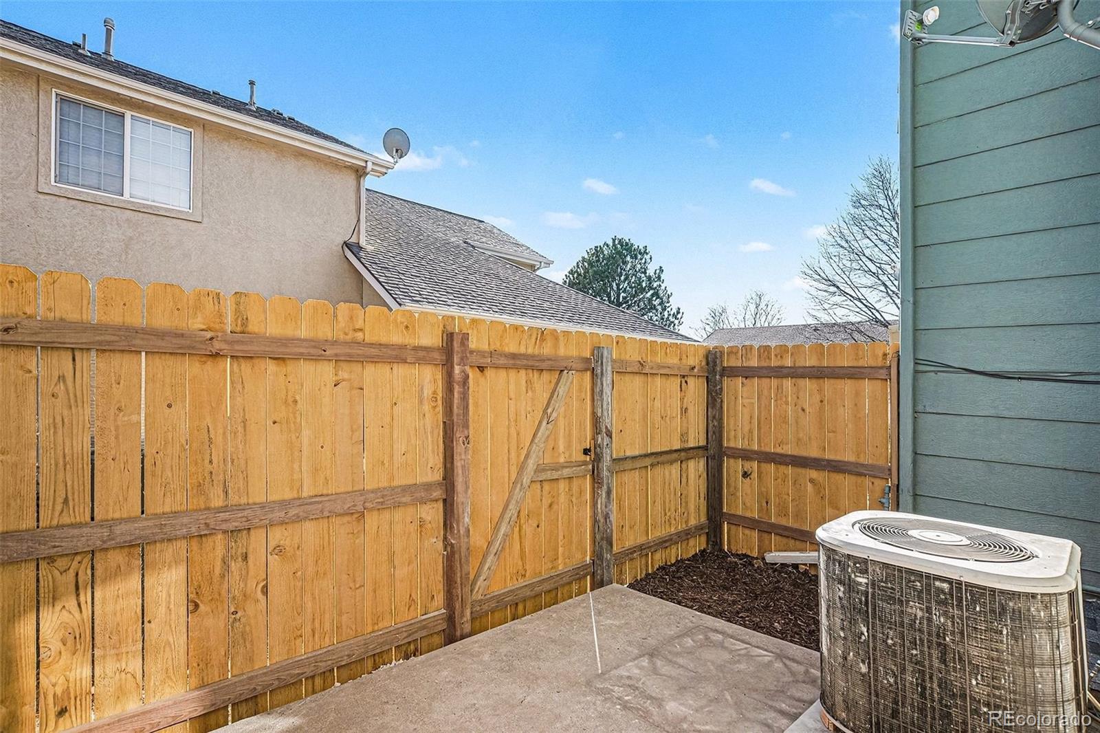 MLS Image #14 for 2111  coronado parkway,denver, Colorado