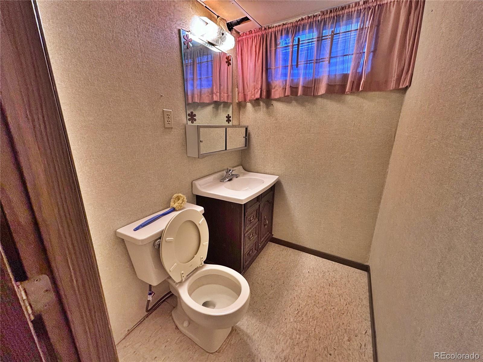 MLS Image #33 for 745  mobile street,aurora, Colorado