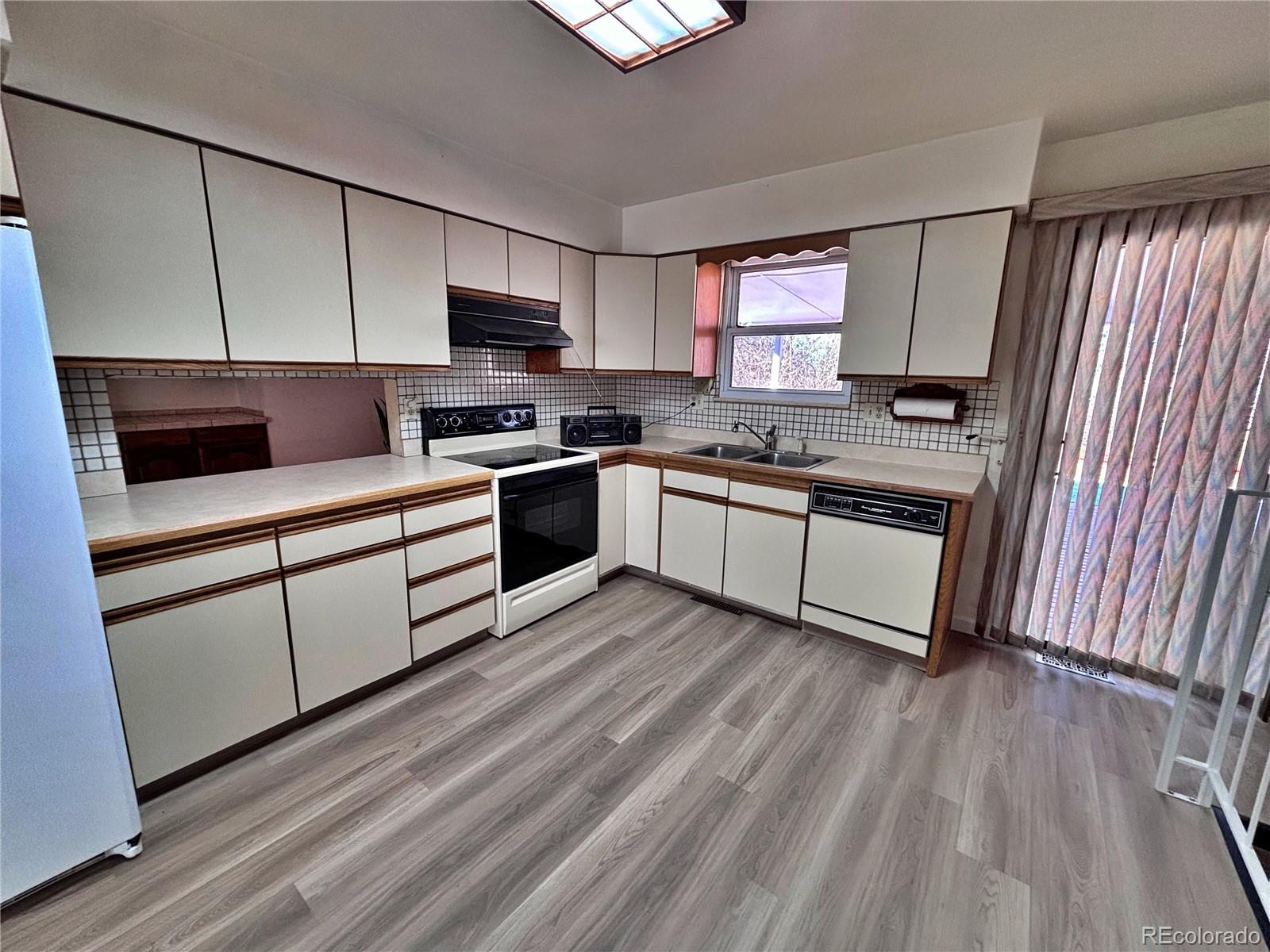 MLS Image #43 for 745  mobile street,aurora, Colorado