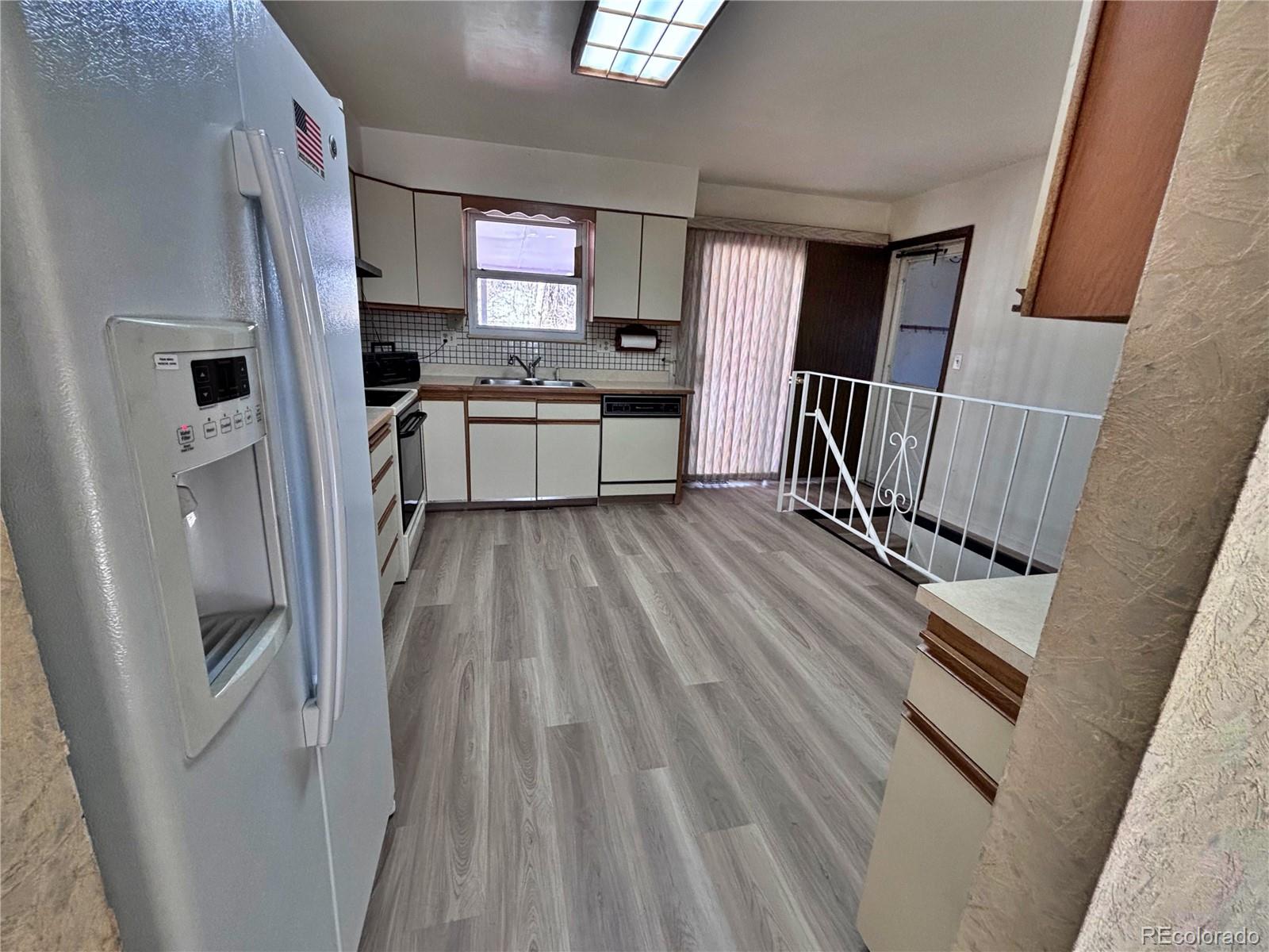 MLS Image #6 for 745  mobile street,aurora, Colorado