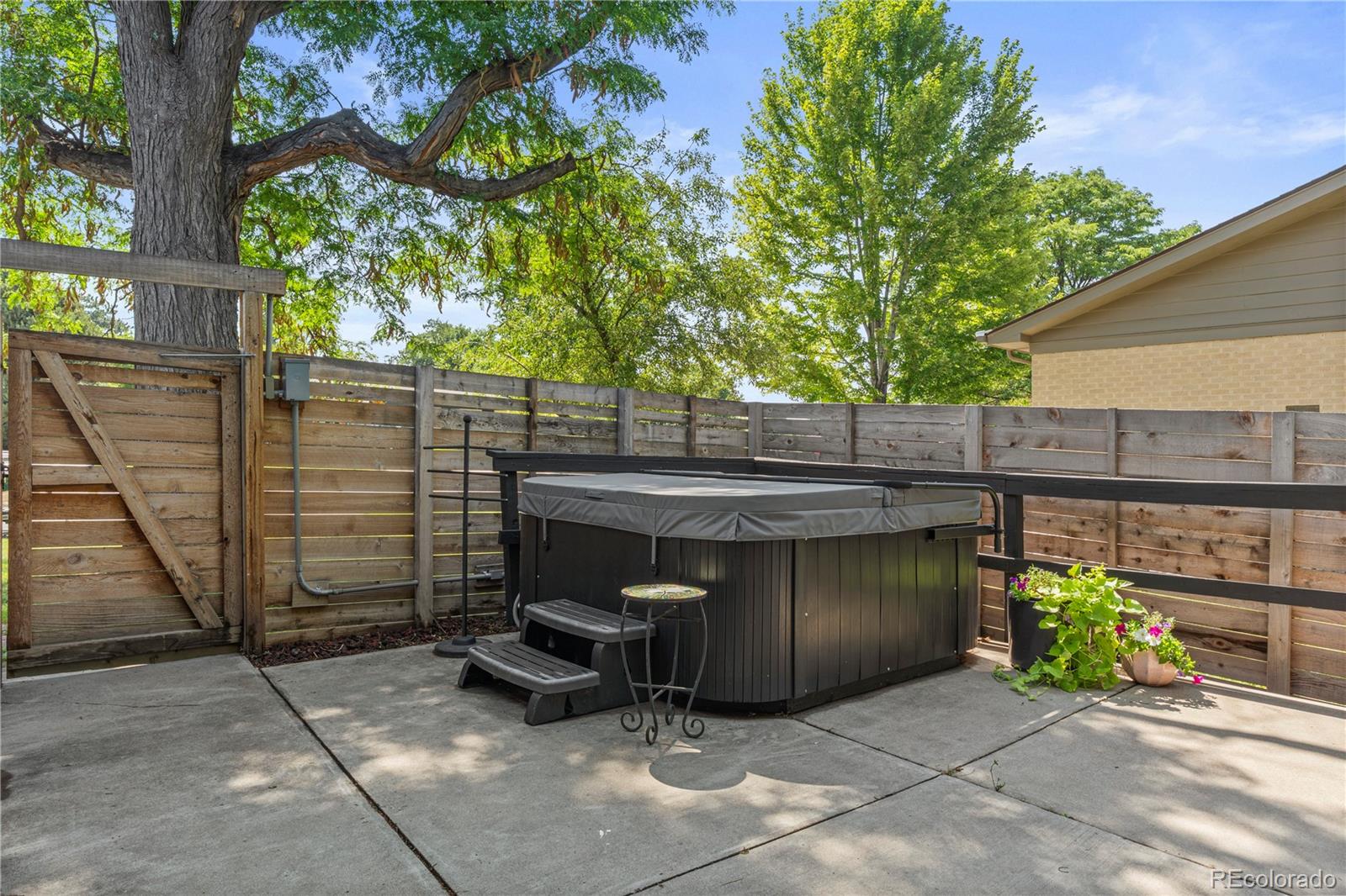 MLS Image #30 for 2451 s ivanhoe place,denver, Colorado