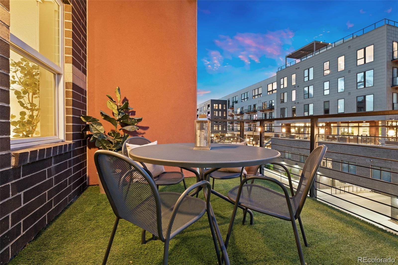 MLS Image #12 for 1555  central street 301,denver, Colorado