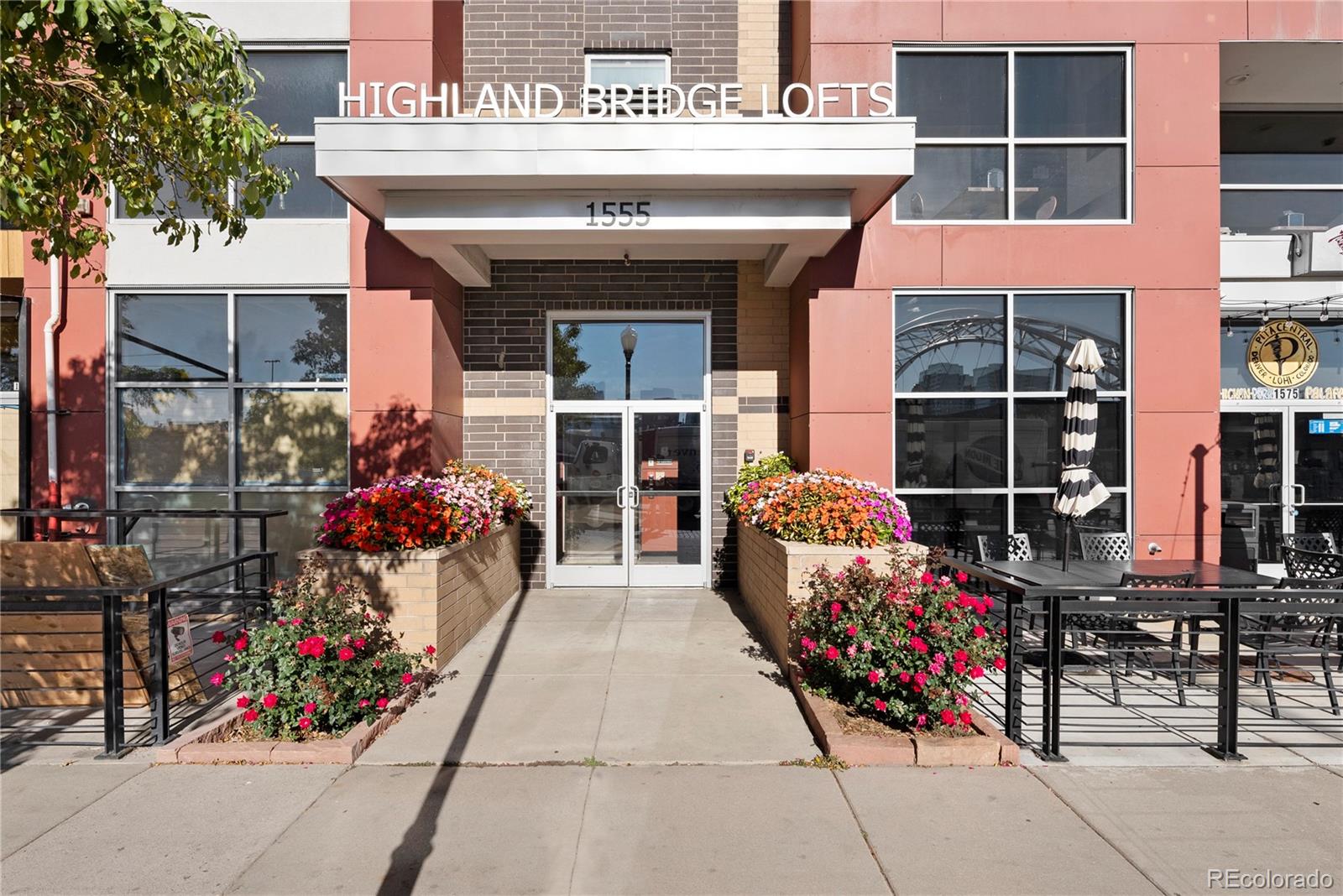 MLS Image #21 for 1555  central street 301,denver, Colorado