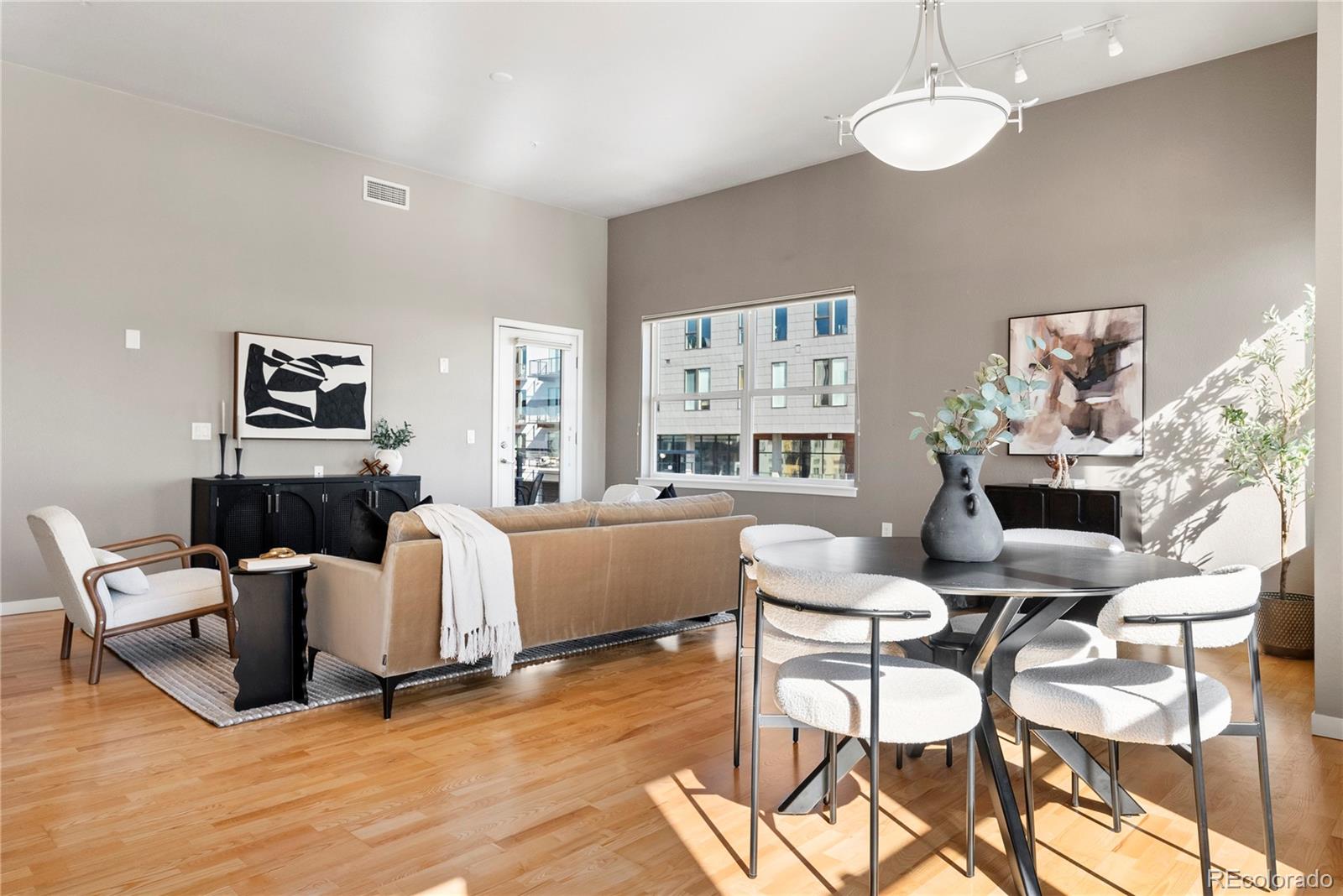 MLS Image #5 for 1555  central street 301,denver, Colorado