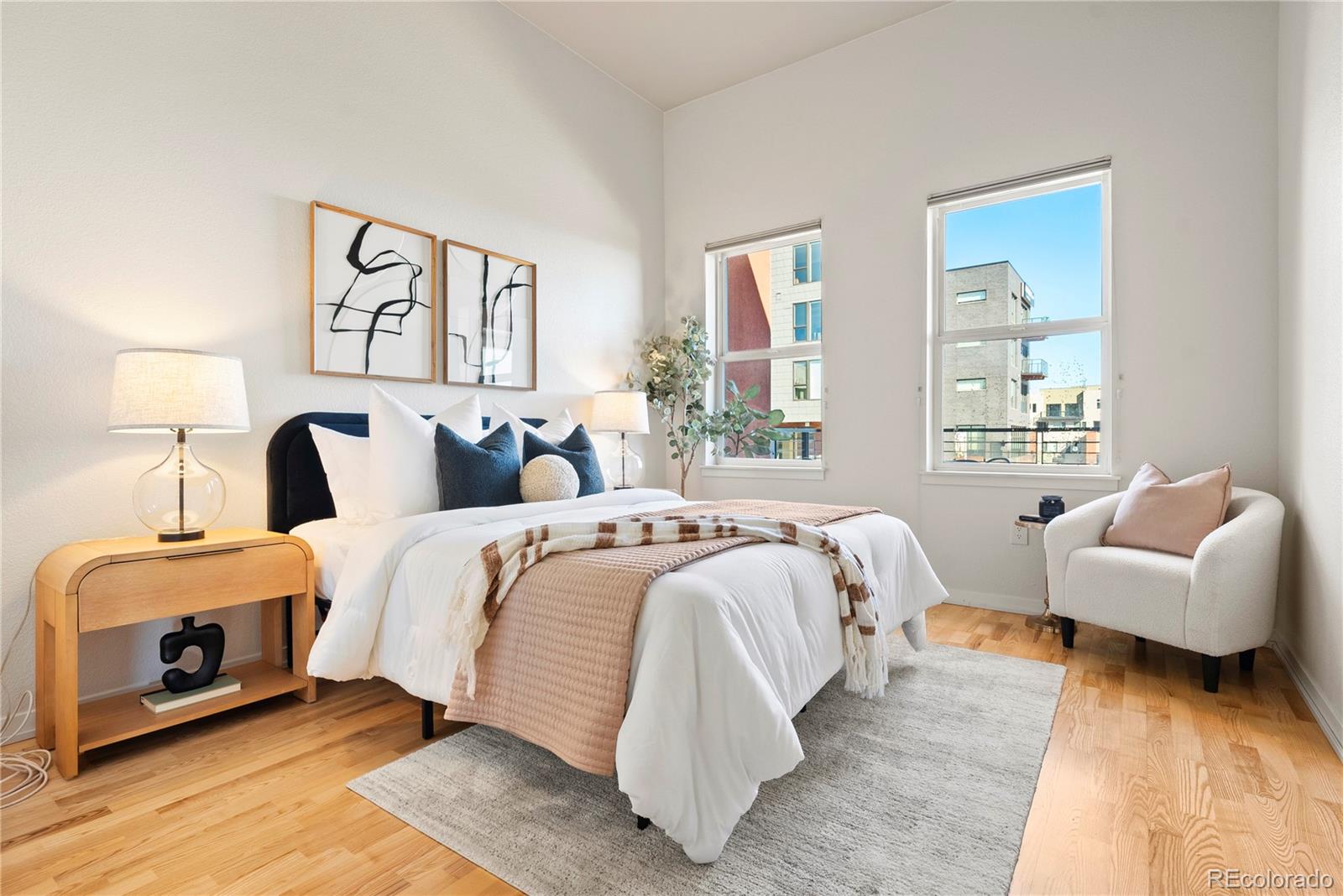 MLS Image #7 for 1555  central street 301,denver, Colorado