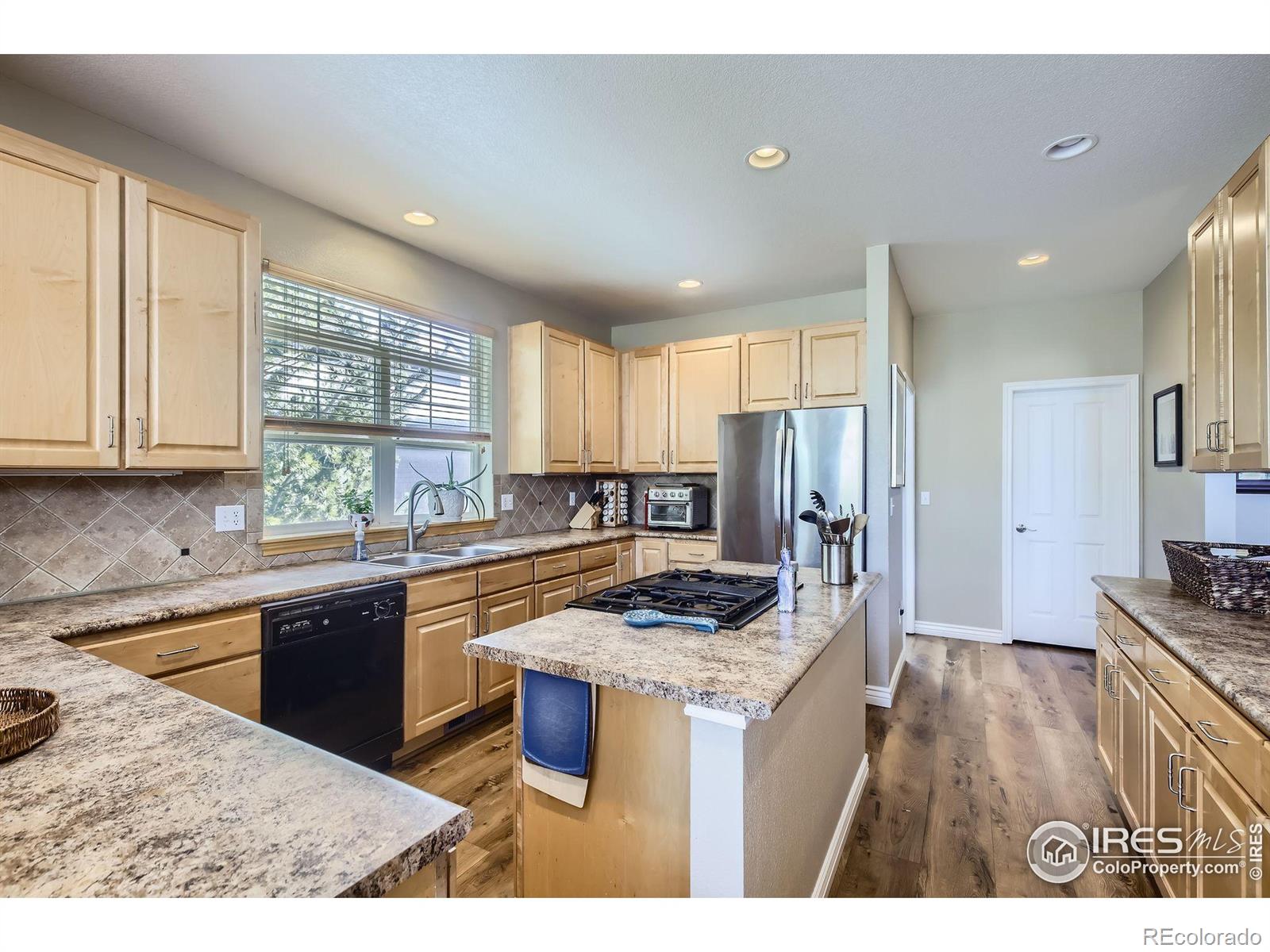 MLS Image #4 for 104  noland court,lyons, Colorado