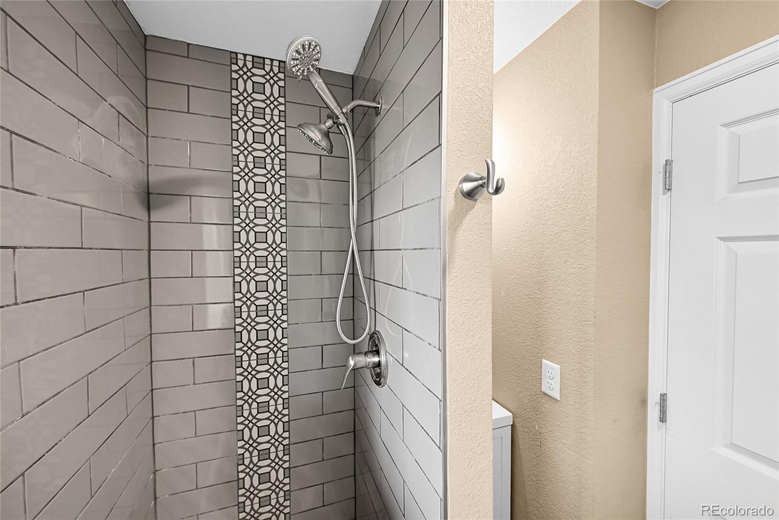 MLS Image #10 for 4642  eureka court,denver, Colorado