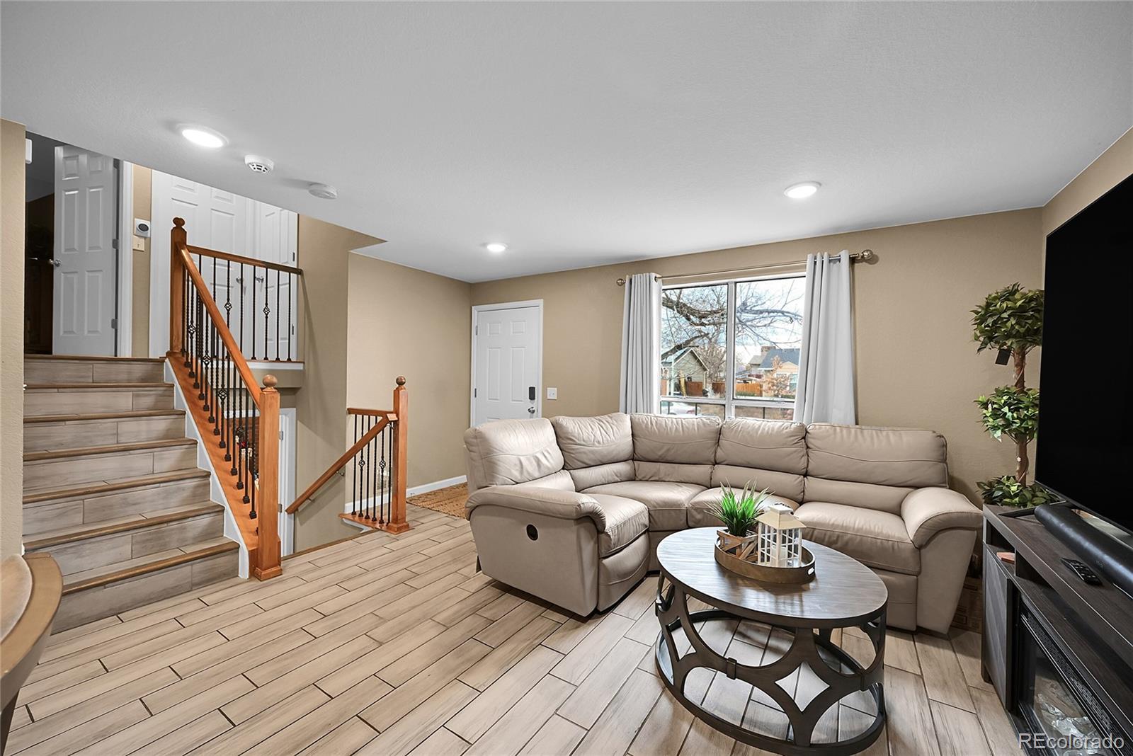 MLS Image #3 for 4642  eureka court,denver, Colorado