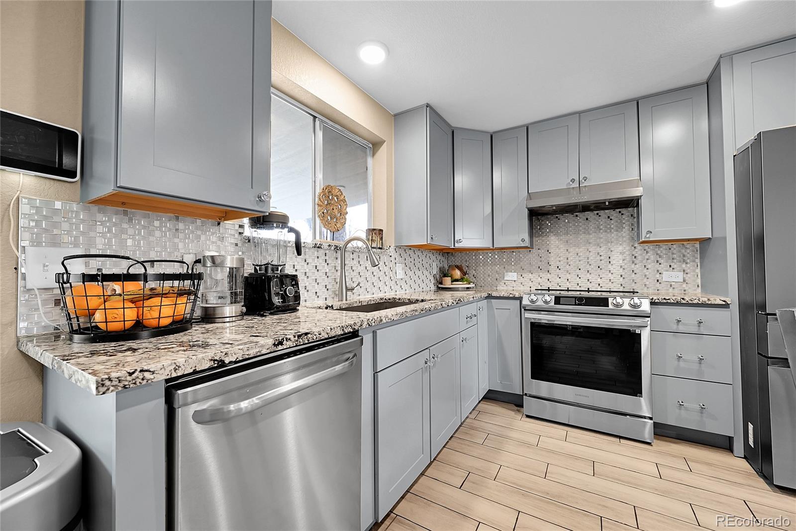 MLS Image #6 for 4642  eureka court,denver, Colorado