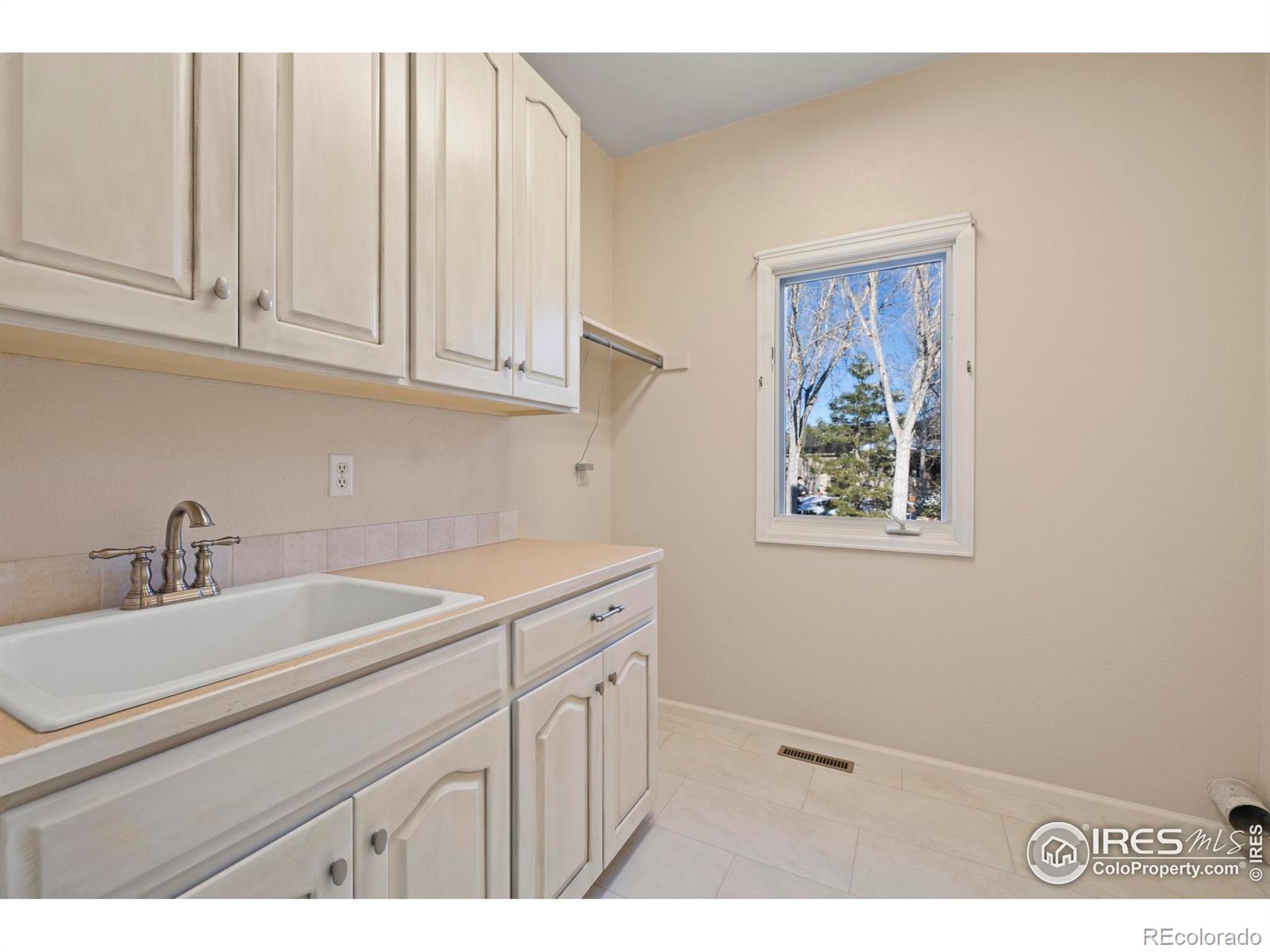 MLS Image #19 for 8269  park hill court,fort collins, Colorado