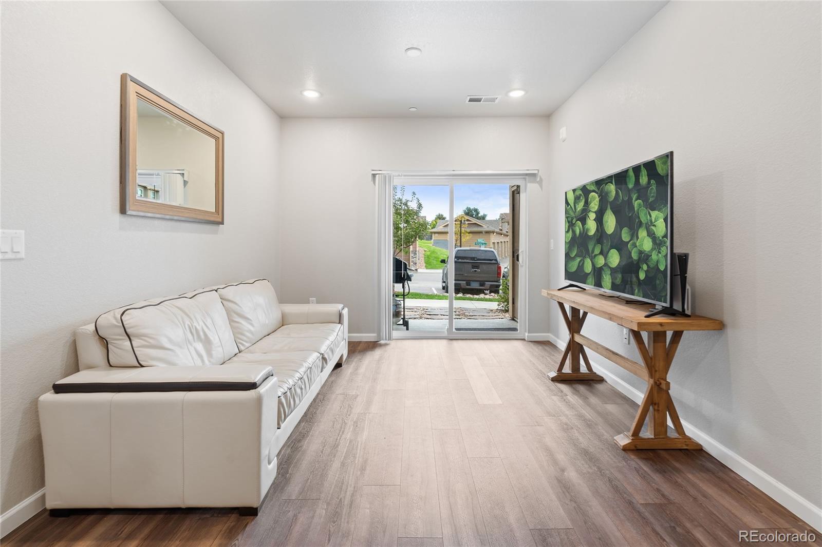 MLS Image #3 for 9962 w victoria place,littleton, Colorado