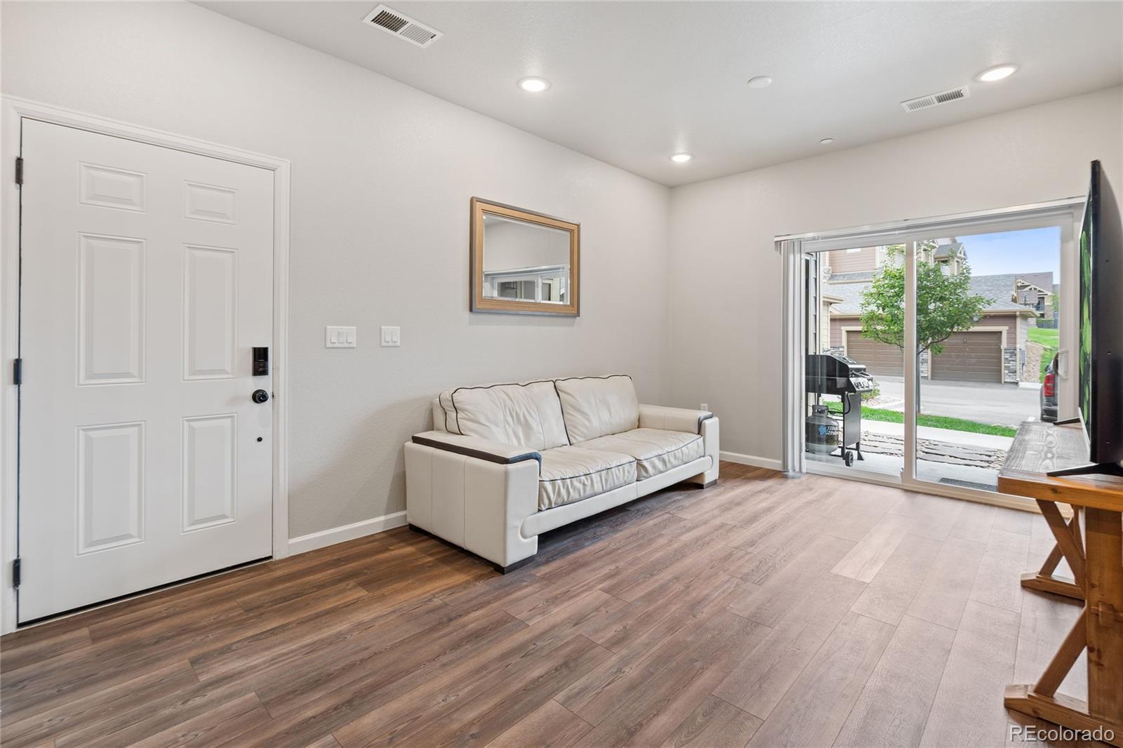 MLS Image #4 for 9962 w victoria place,littleton, Colorado