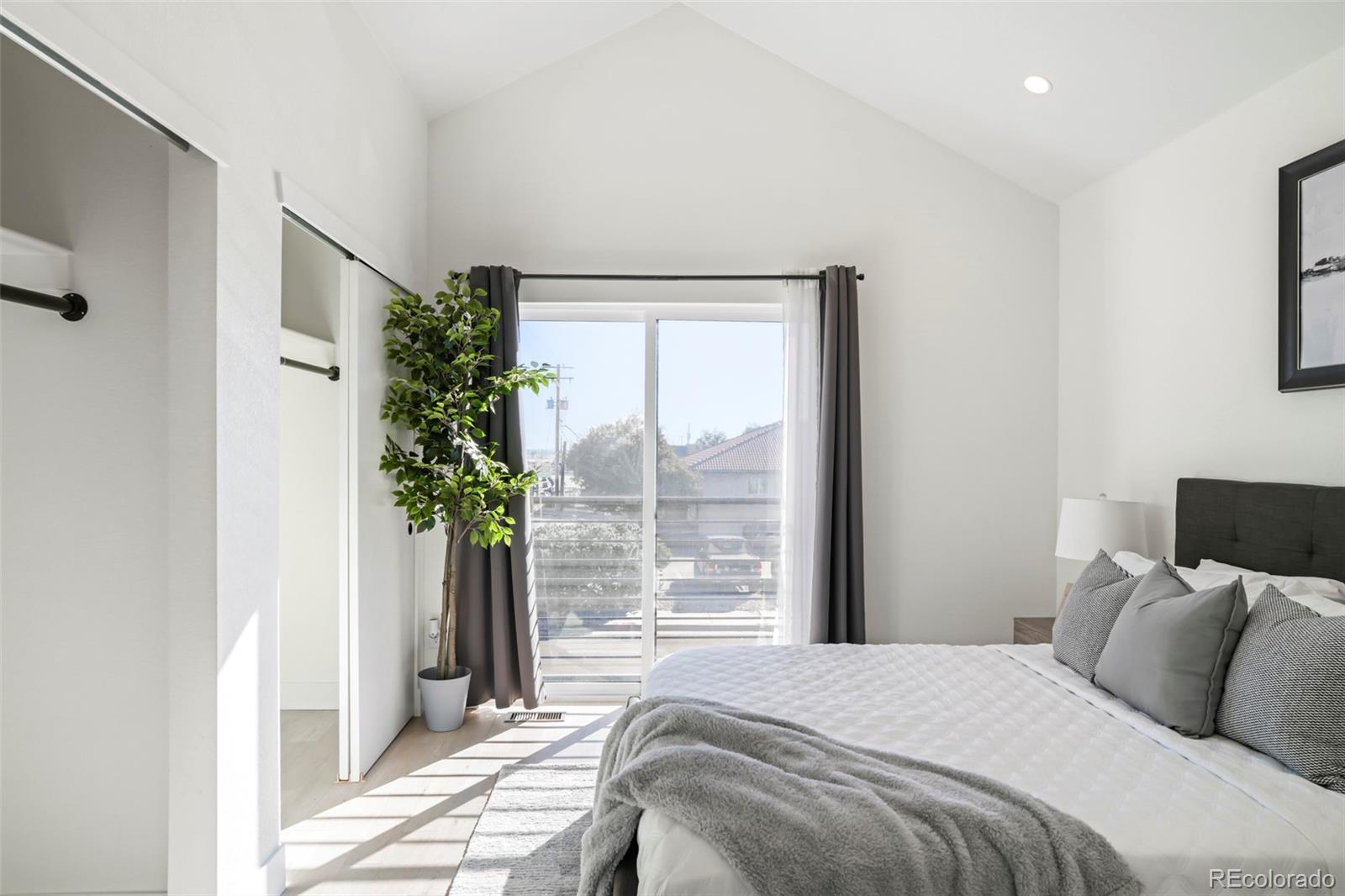 MLS Image #10 for 4777  shoshone street 9,denver, Colorado