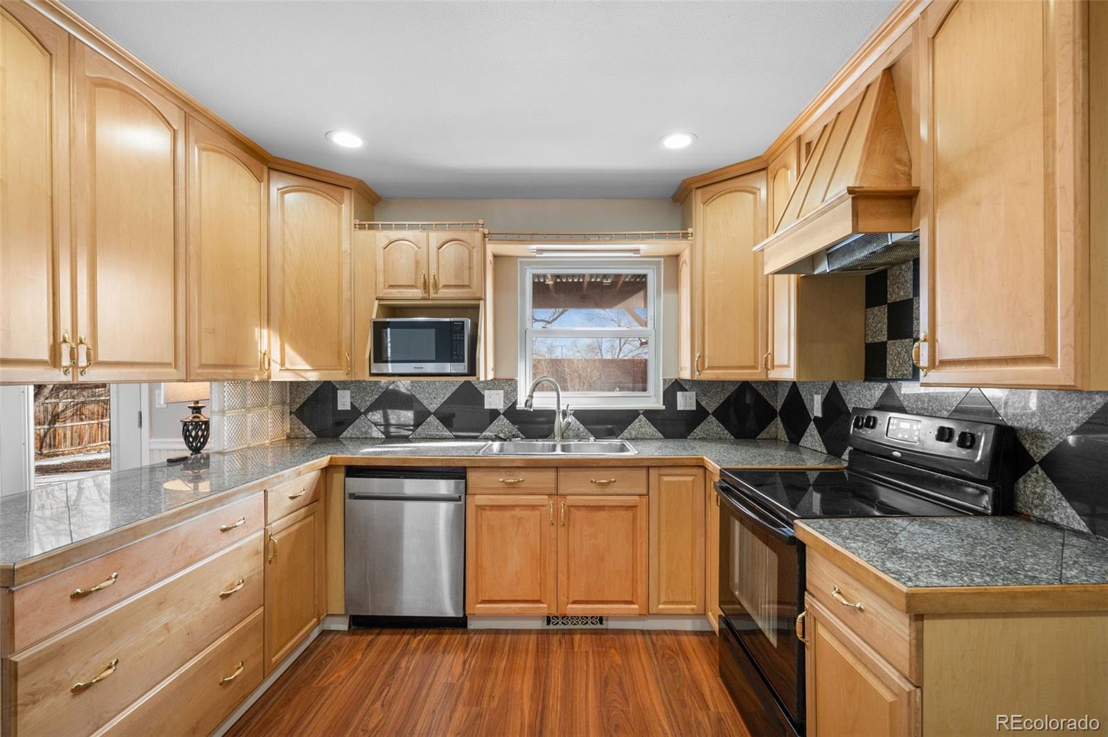 MLS Image #10 for 2060  ridge drive,broomfield, Colorado