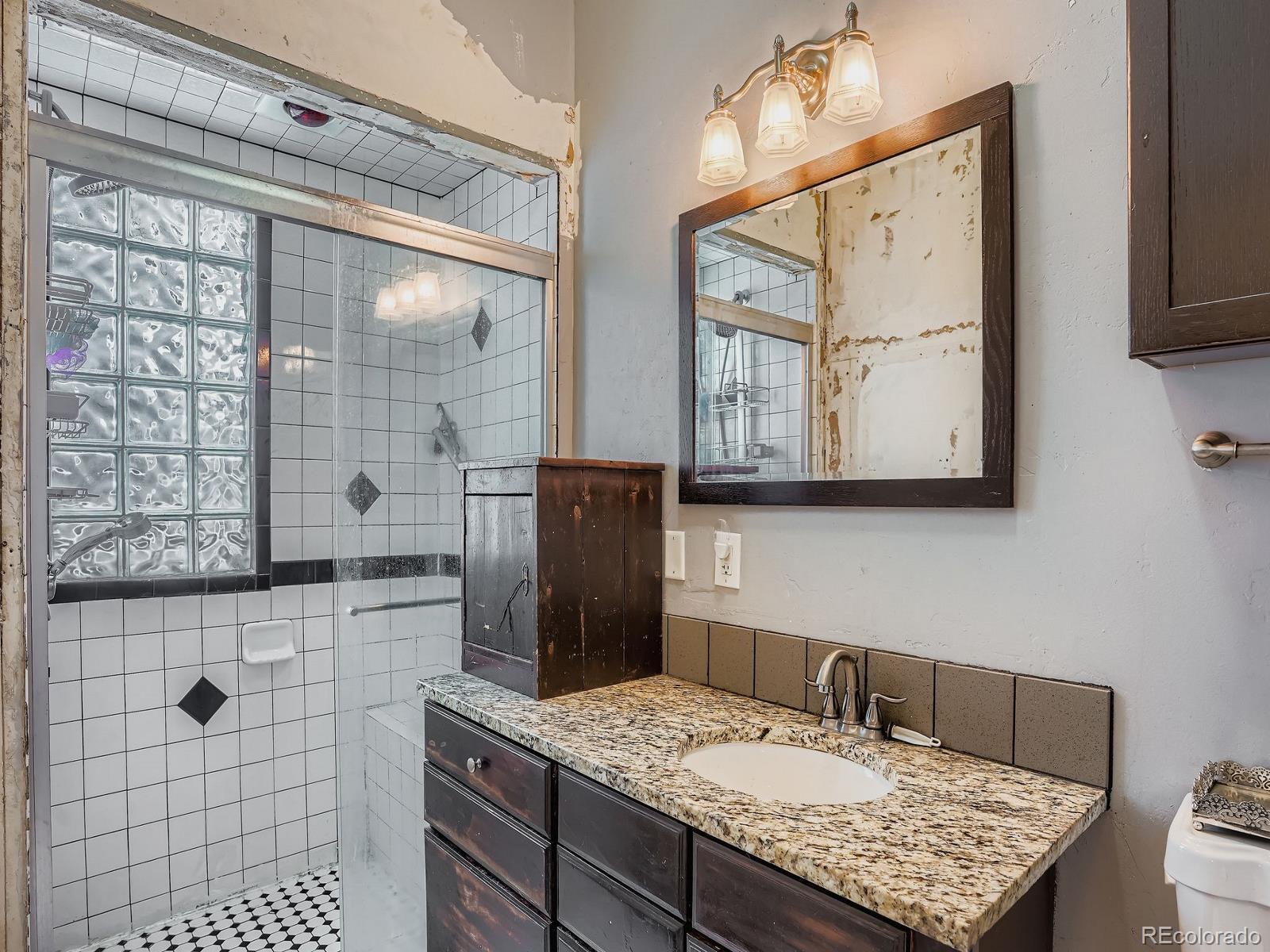 MLS Image #29 for 2516 n marion street,denver, Colorado