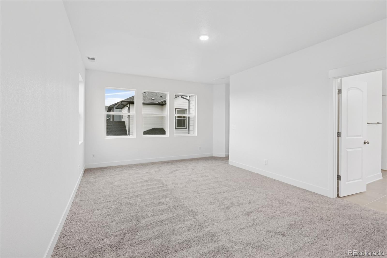 MLS Image #22 for 21047 e 62nd drive,aurora, Colorado
