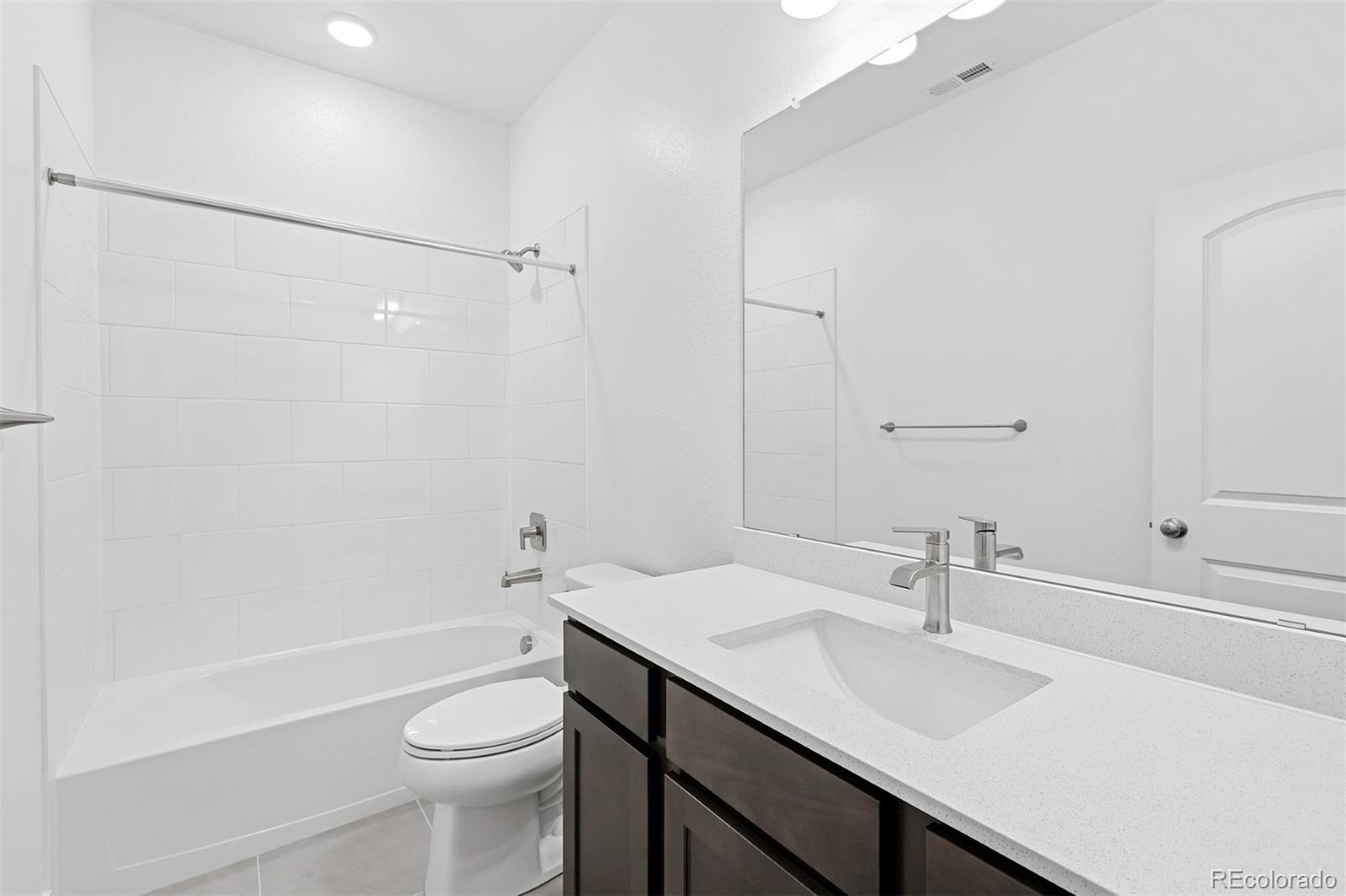 MLS Image #27 for 21047 e 62nd drive,aurora, Colorado