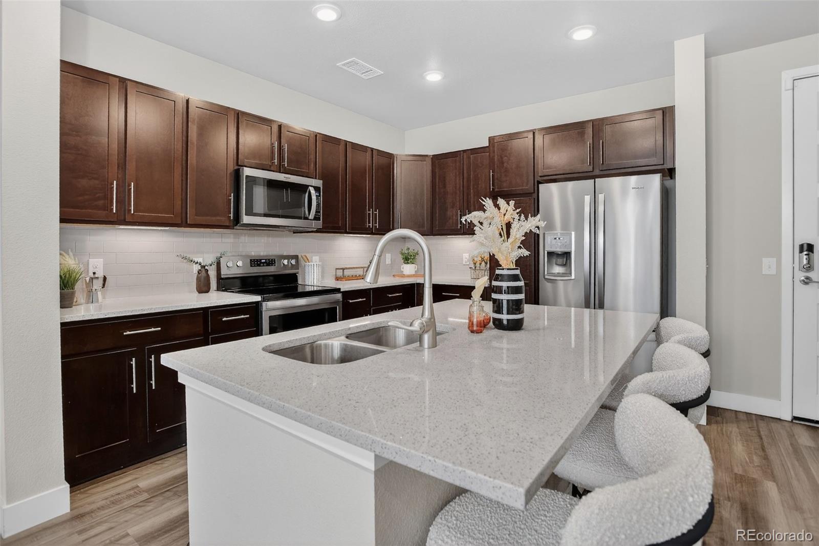 MLS Image #3 for 480 e fremont place 109,centennial, Colorado