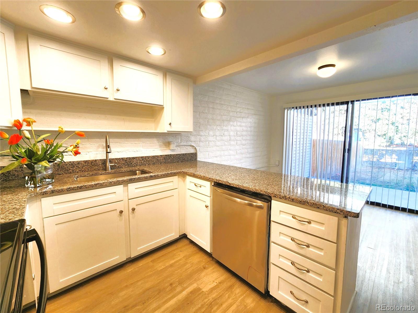 MLS Image #12 for 4650 s akron street,greenwood village, Colorado