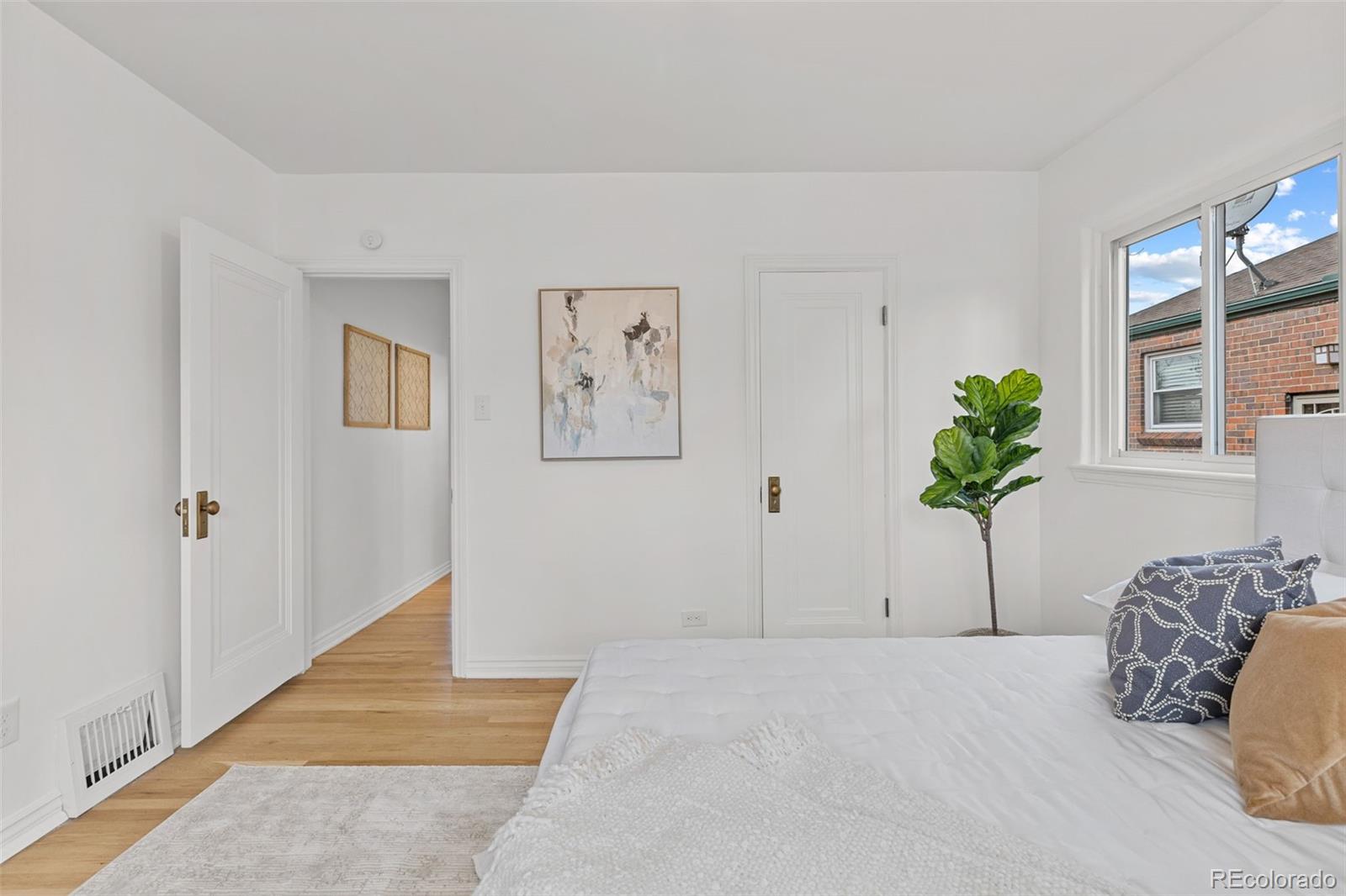MLS Image #13 for 1335  locust street,denver, Colorado