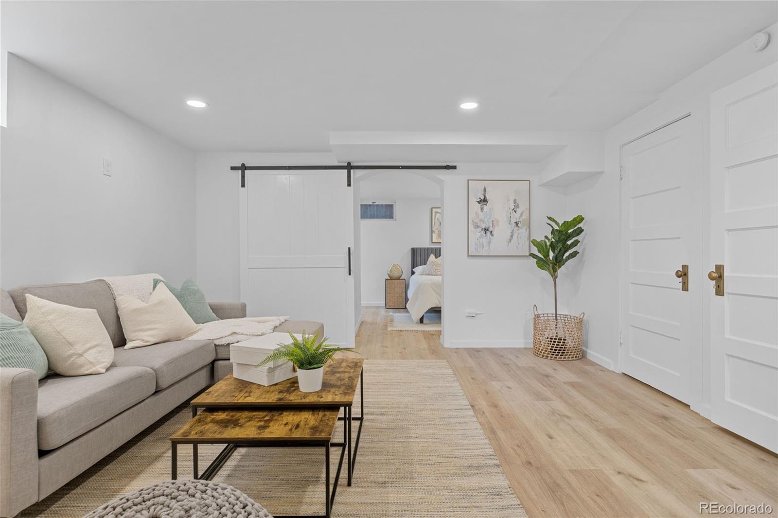 MLS Image #19 for 1335  locust street,denver, Colorado