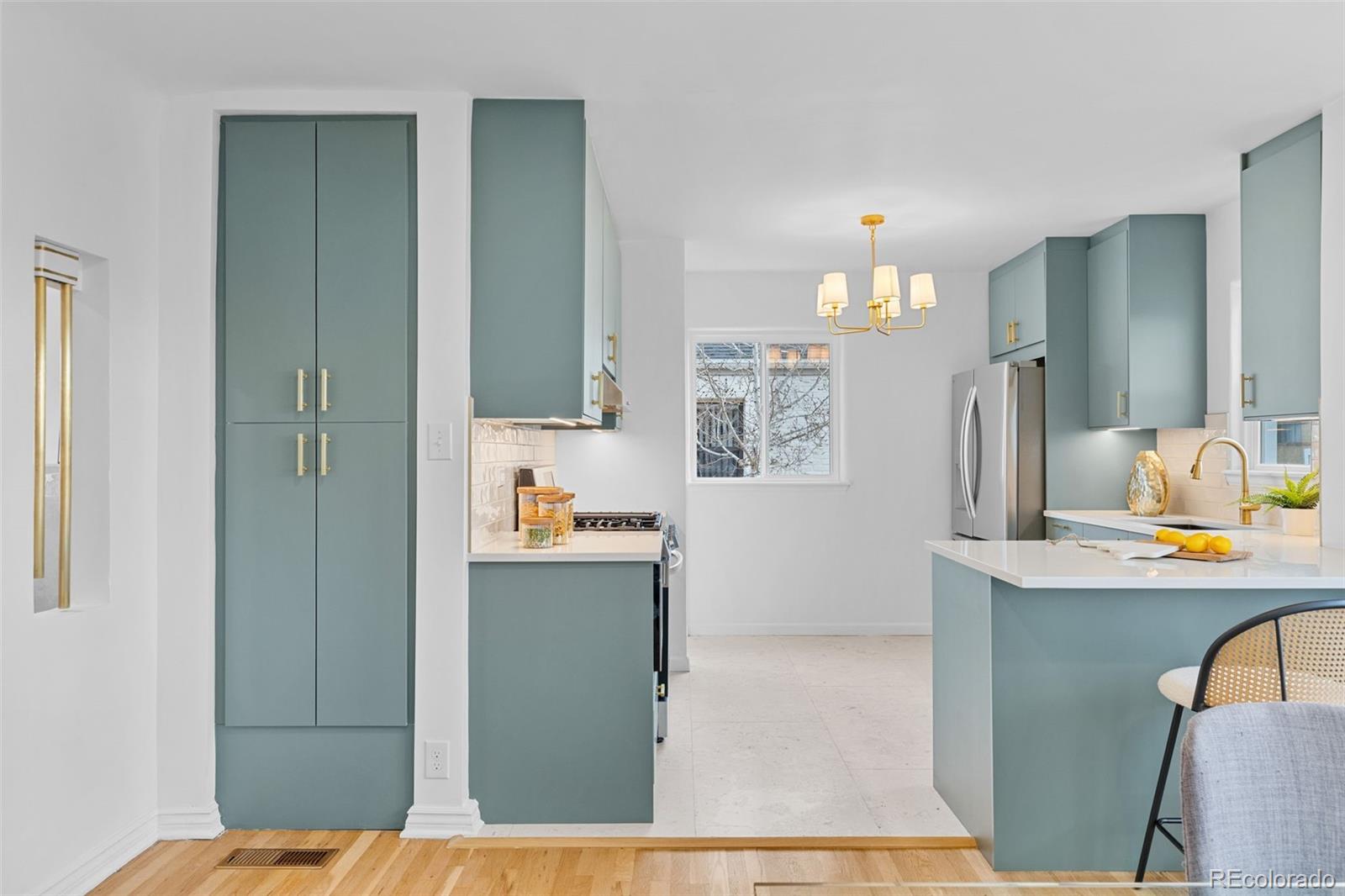 MLS Image #7 for 1335  locust street,denver, Colorado