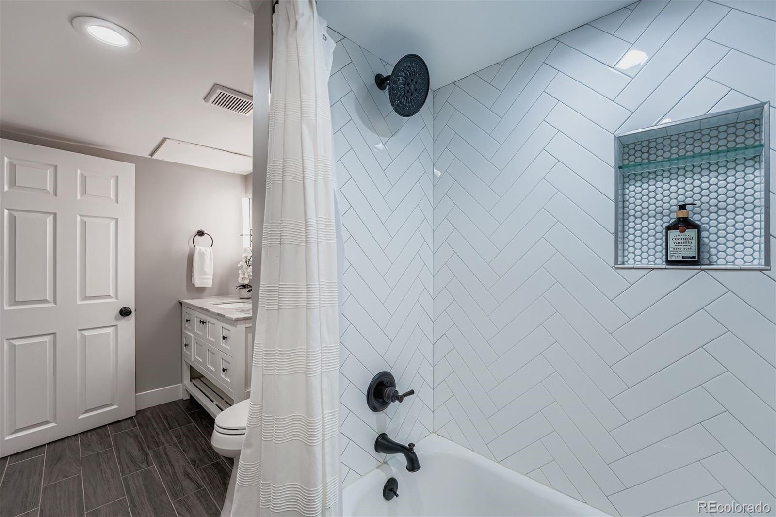 MLS Image #36 for 1330  york street,denver, Colorado
