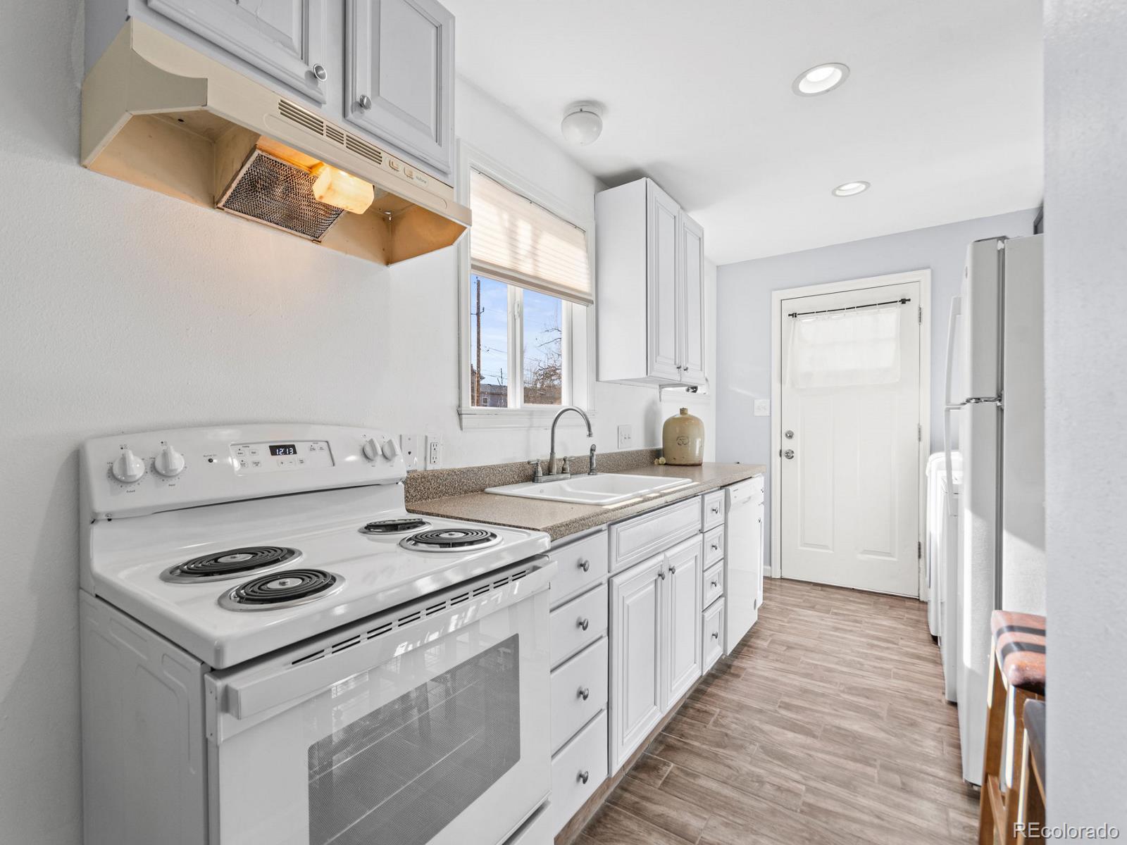 MLS Image #14 for 15005 w 14th avenue,golden, Colorado
