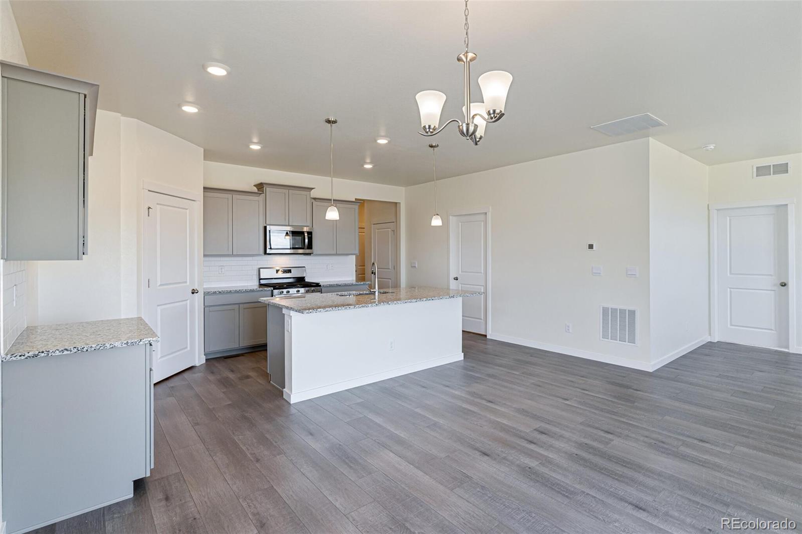 MLS Image #8 for 1037  brink street,lochbuie, Colorado