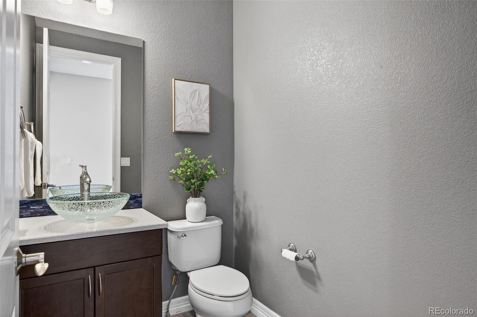 MLS Image #17 for 8057 e 31st avenue,denver, Colorado