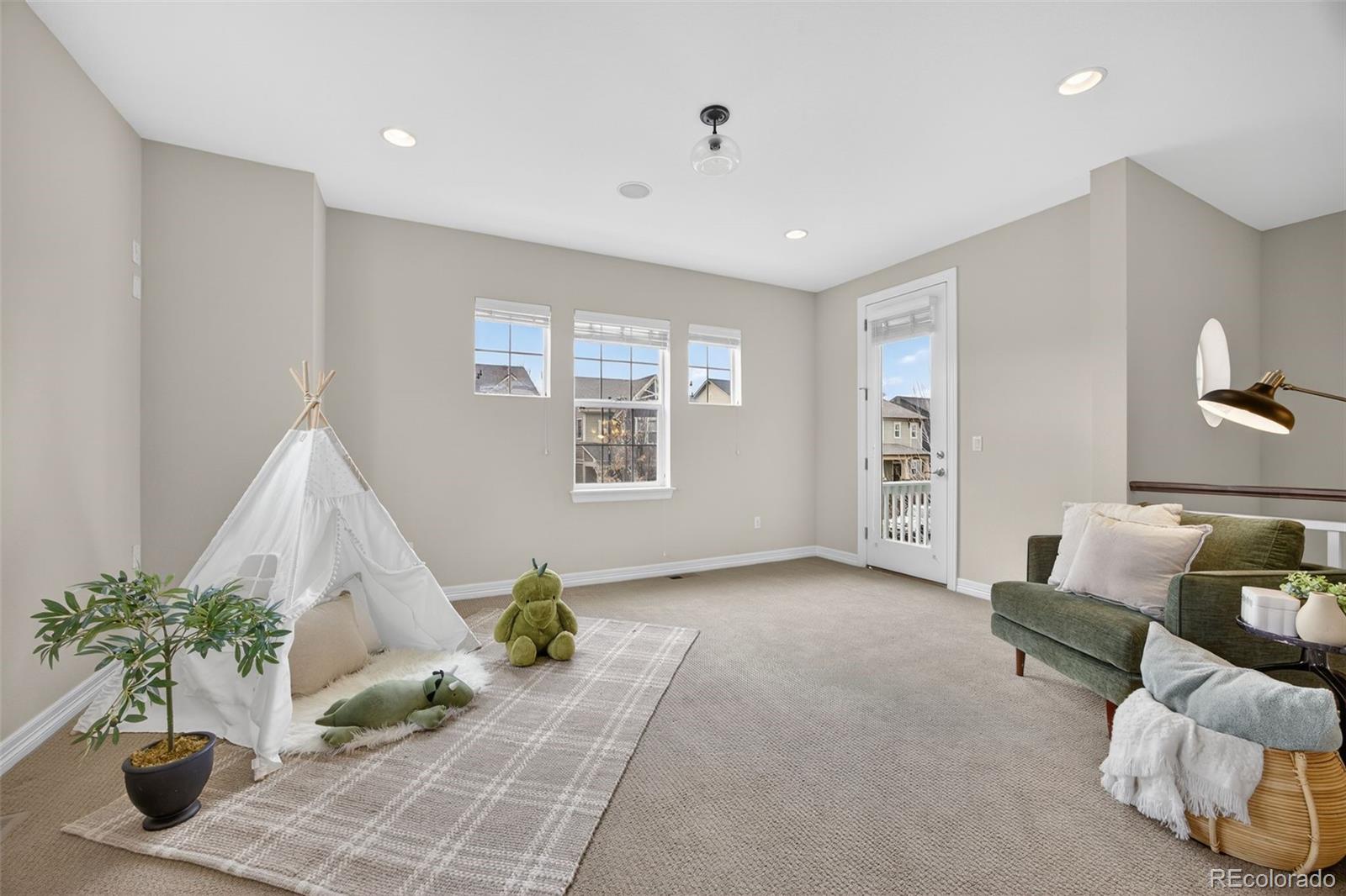 MLS Image #19 for 8057 e 31st avenue,denver, Colorado