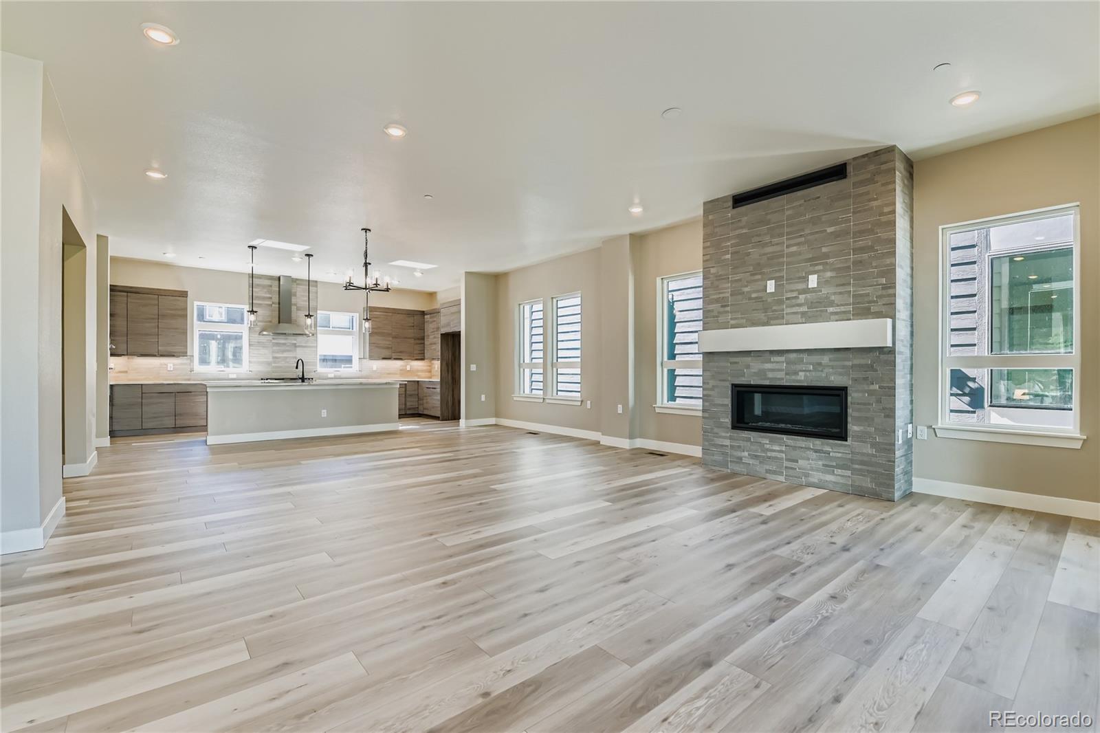MLS Image #10 for 16595  peak way,broomfield, Colorado