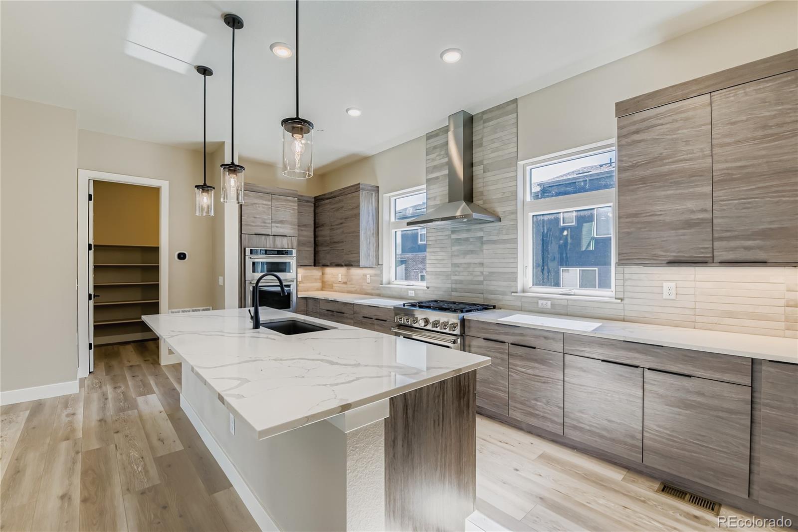 MLS Image #15 for 16595  peak way,broomfield, Colorado