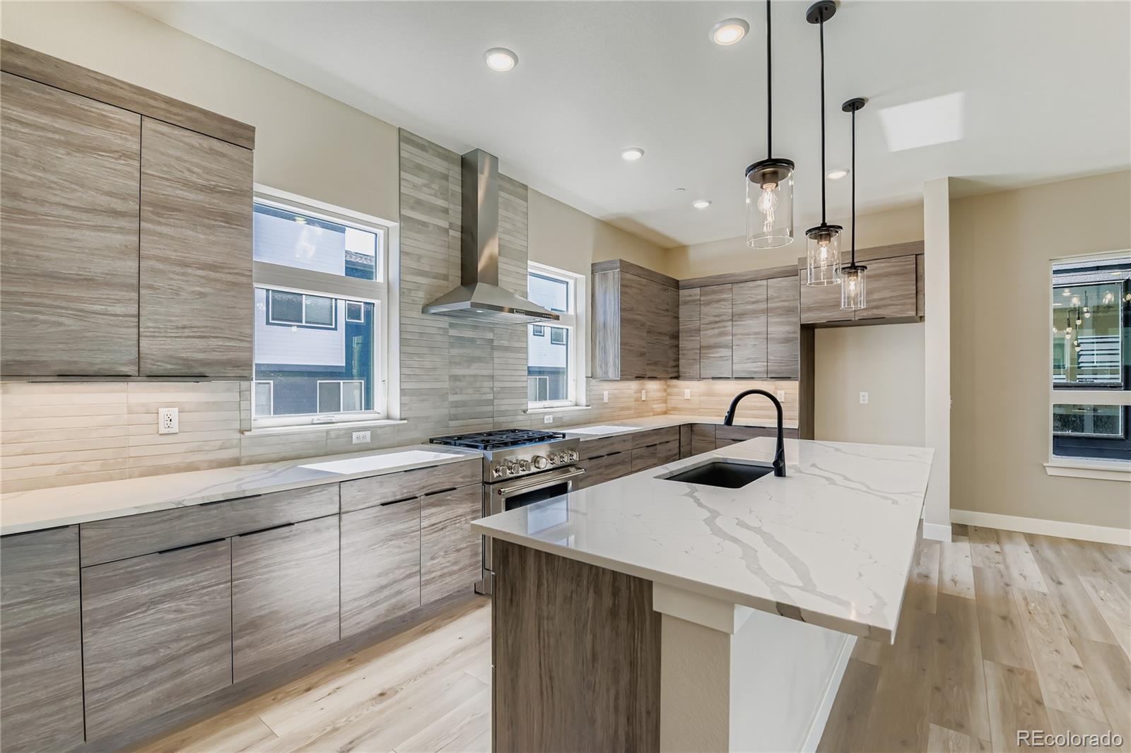 MLS Image #18 for 16595  peak way,broomfield, Colorado