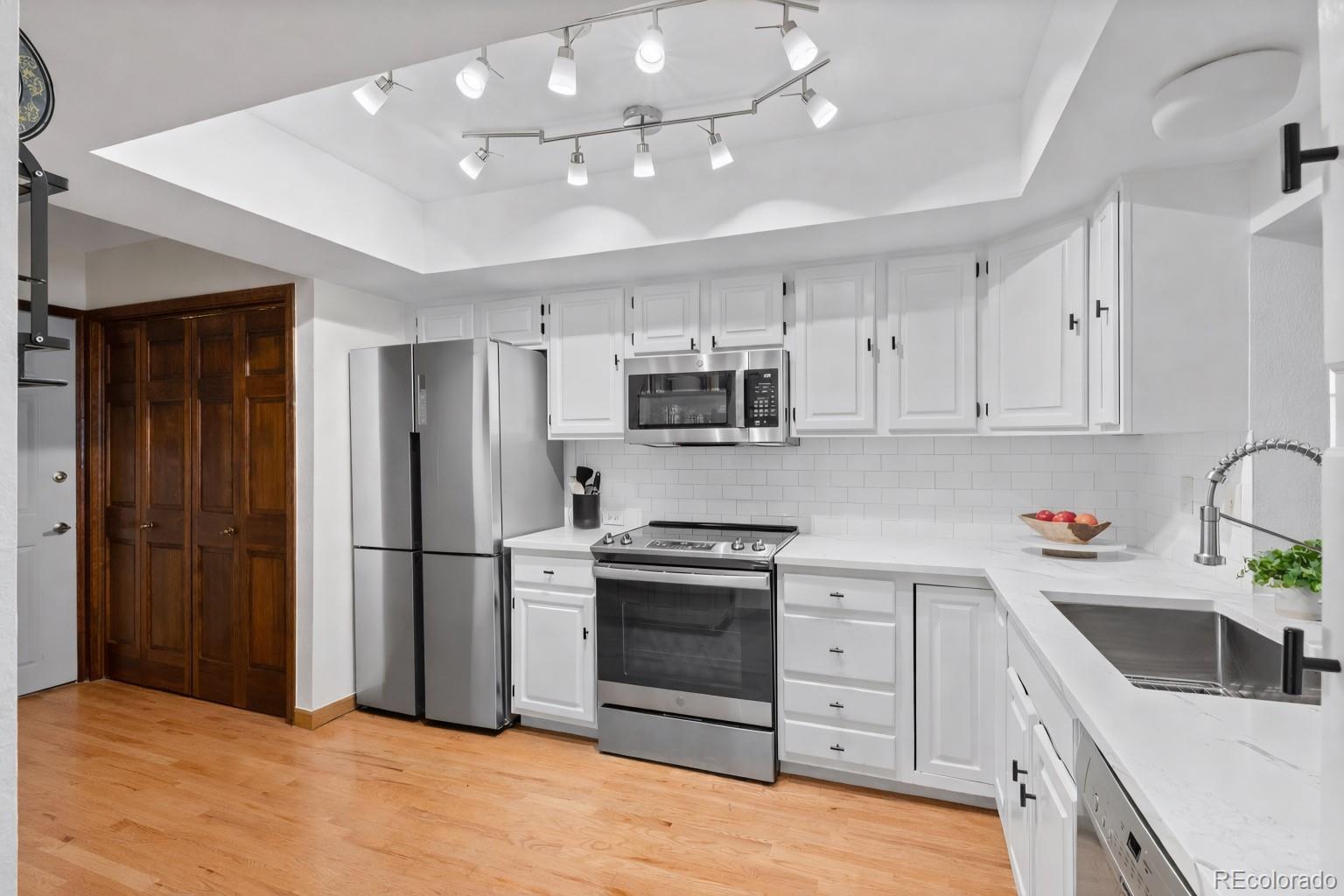 MLS Image #7 for 2325  perry street,denver, Colorado