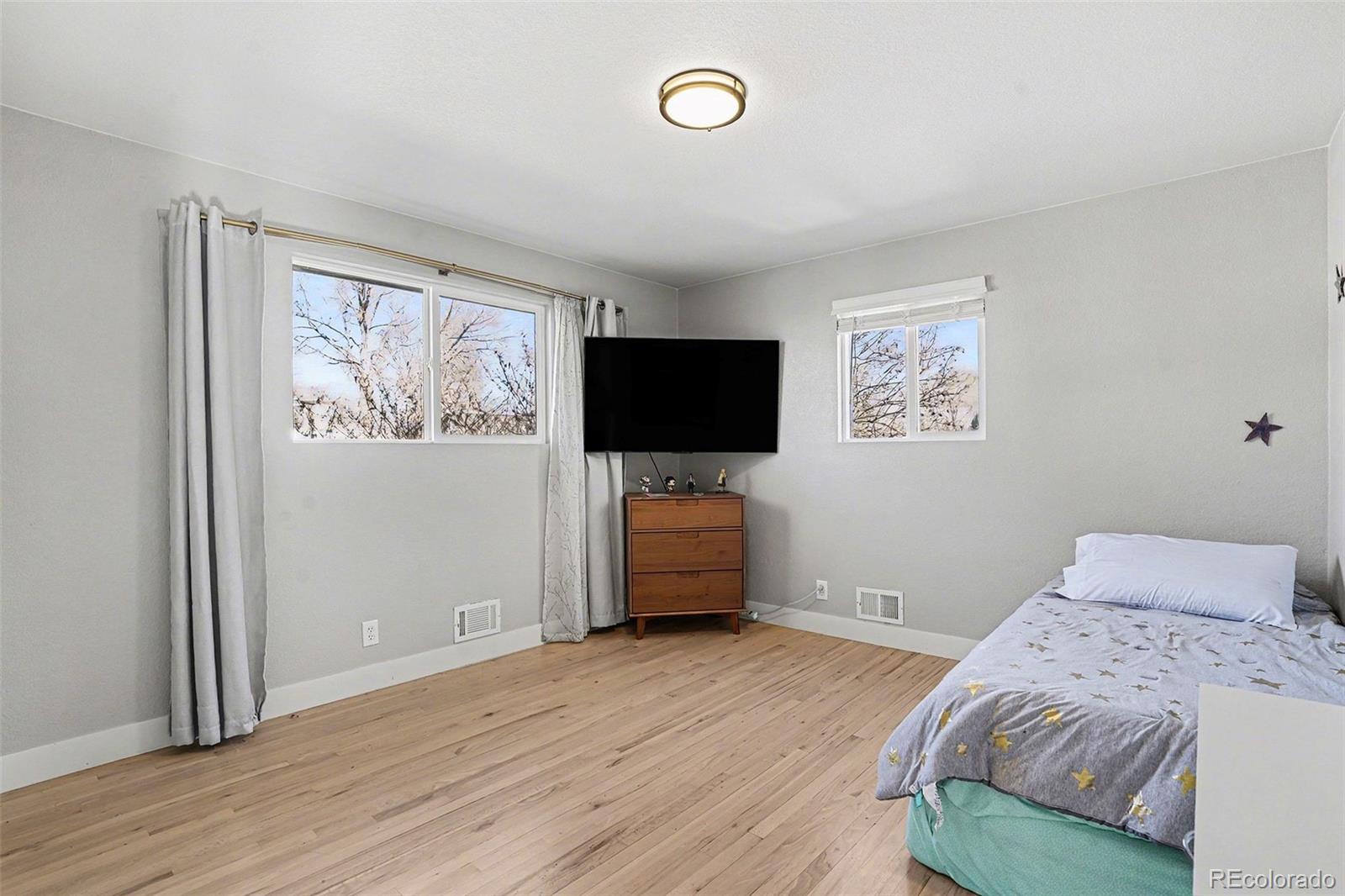 MLS Image #11 for 1988 e 116th avenue,northglenn, Colorado