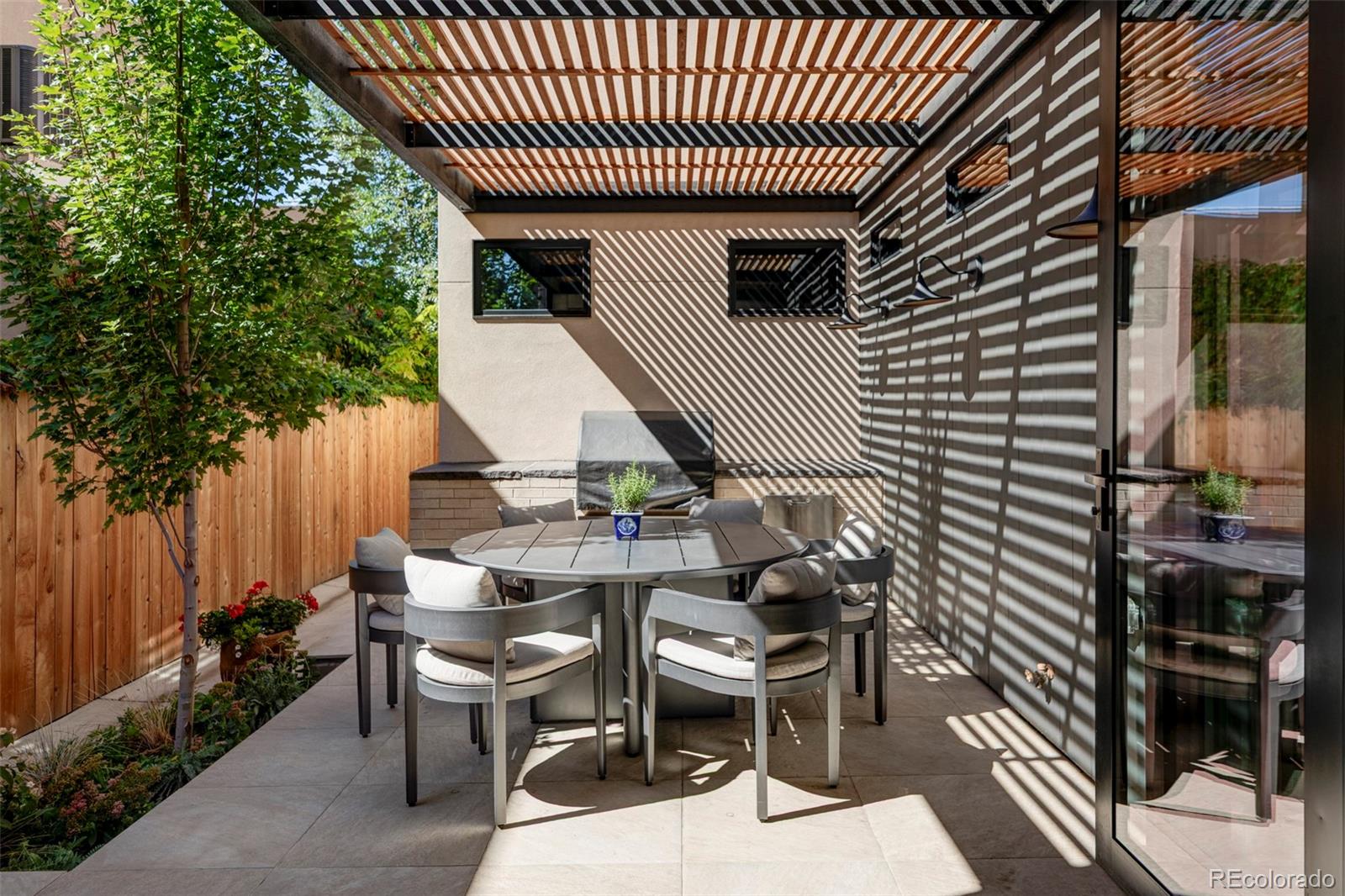 MLS Image #10 for 255  jackson street,denver, Colorado