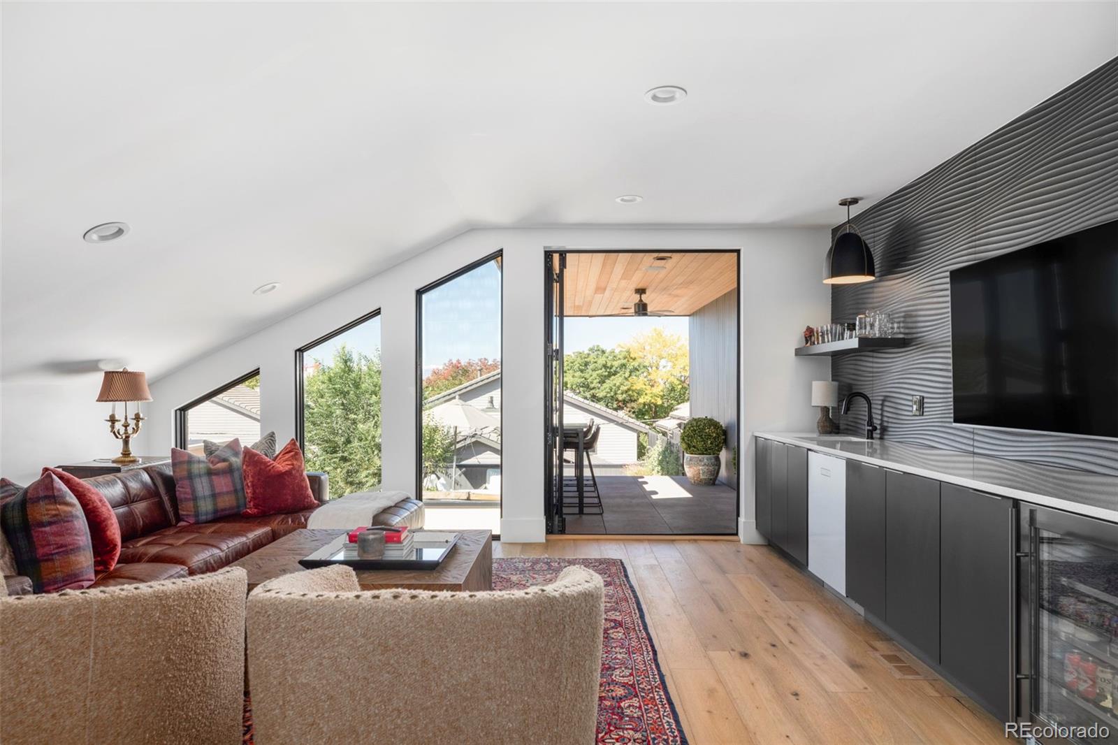 MLS Image #18 for 255  jackson street,denver, Colorado
