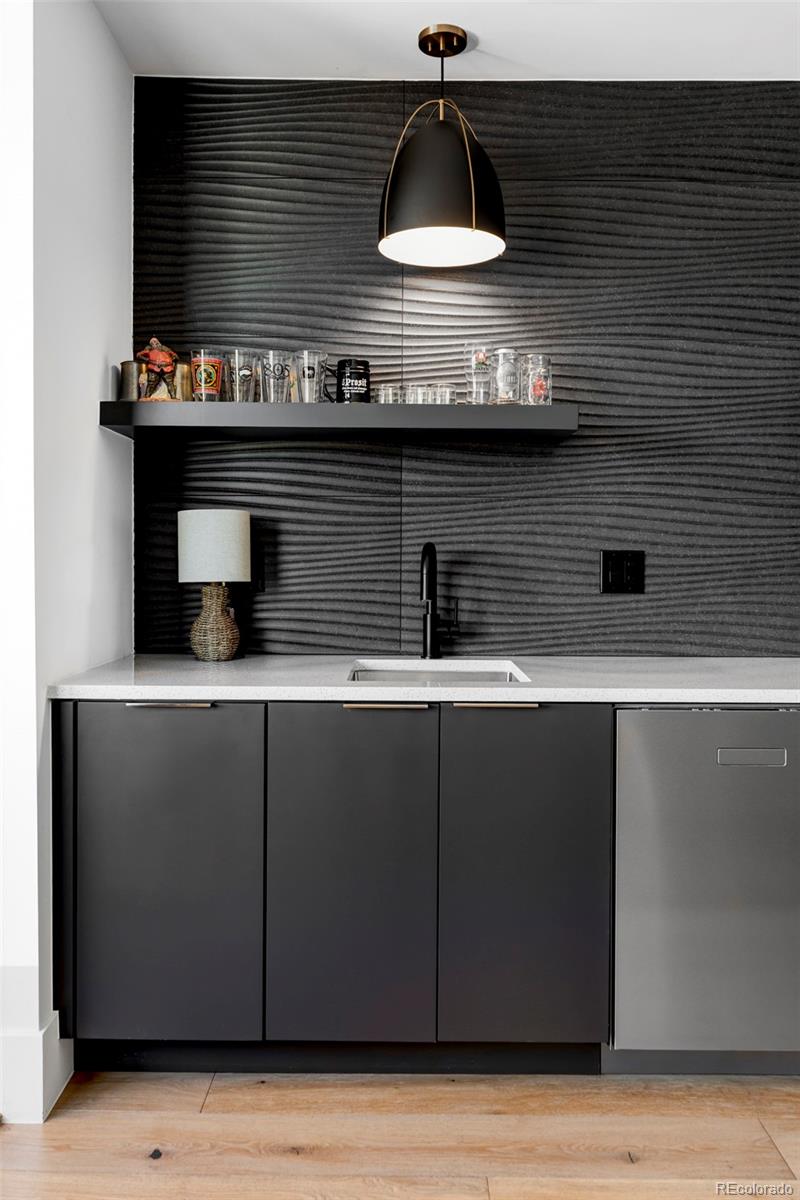 MLS Image #19 for 255  jackson street,denver, Colorado