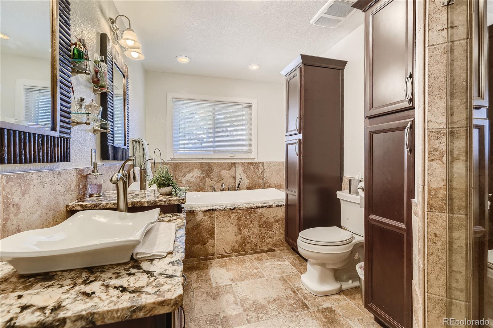 MLS Image #16 for 160 s hudson street,denver, Colorado