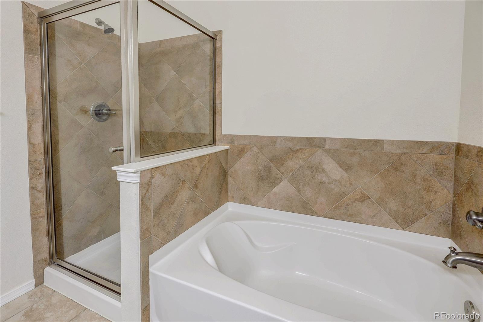 MLS Image #20 for 8489  canyon rim circle 207,englewood, Colorado
