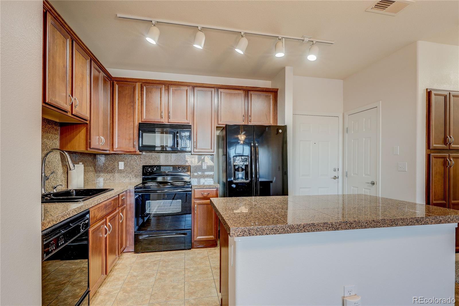 MLS Image #4 for 8489  canyon rim circle 207,englewood, Colorado