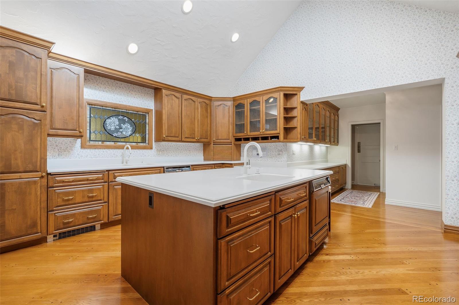 MLS Image #10 for 1  crestmoor drive,denver, Colorado