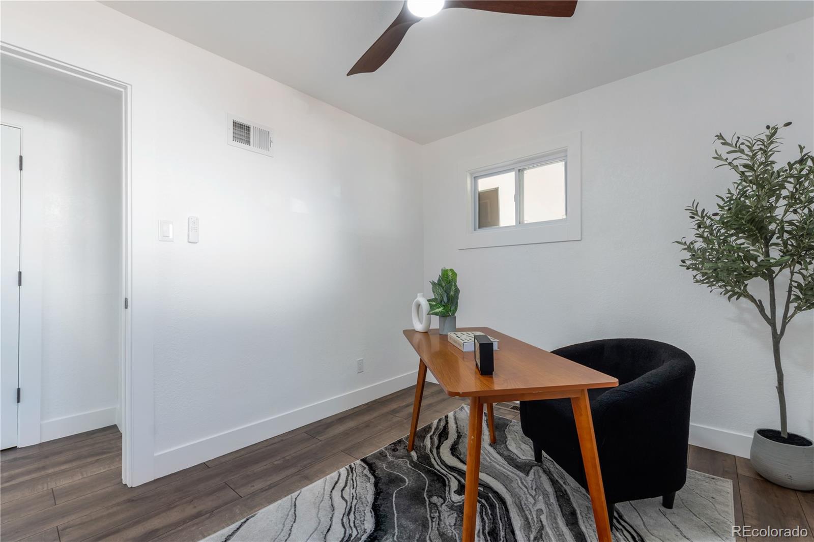 MLS Image #10 for 1135 s vrain street,denver, Colorado