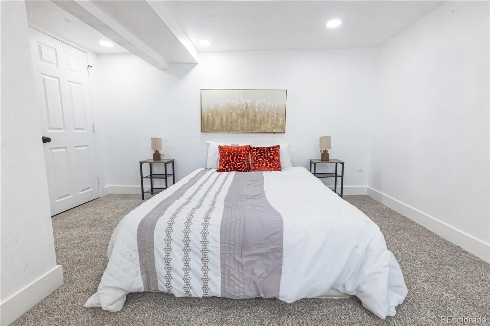 MLS Image #12 for 1135 s vrain street,denver, Colorado