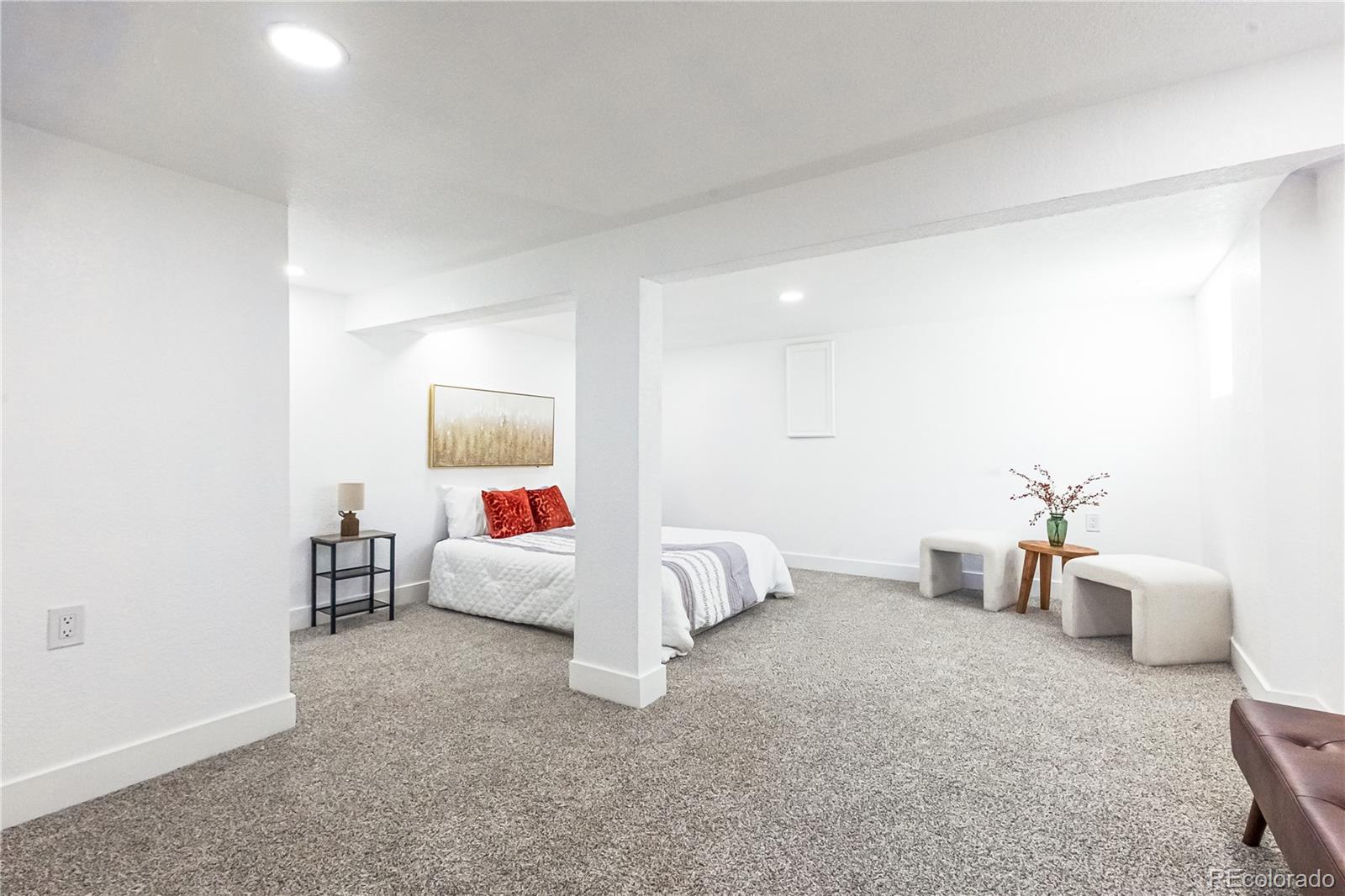 MLS Image #14 for 1135 s vrain street,denver, Colorado