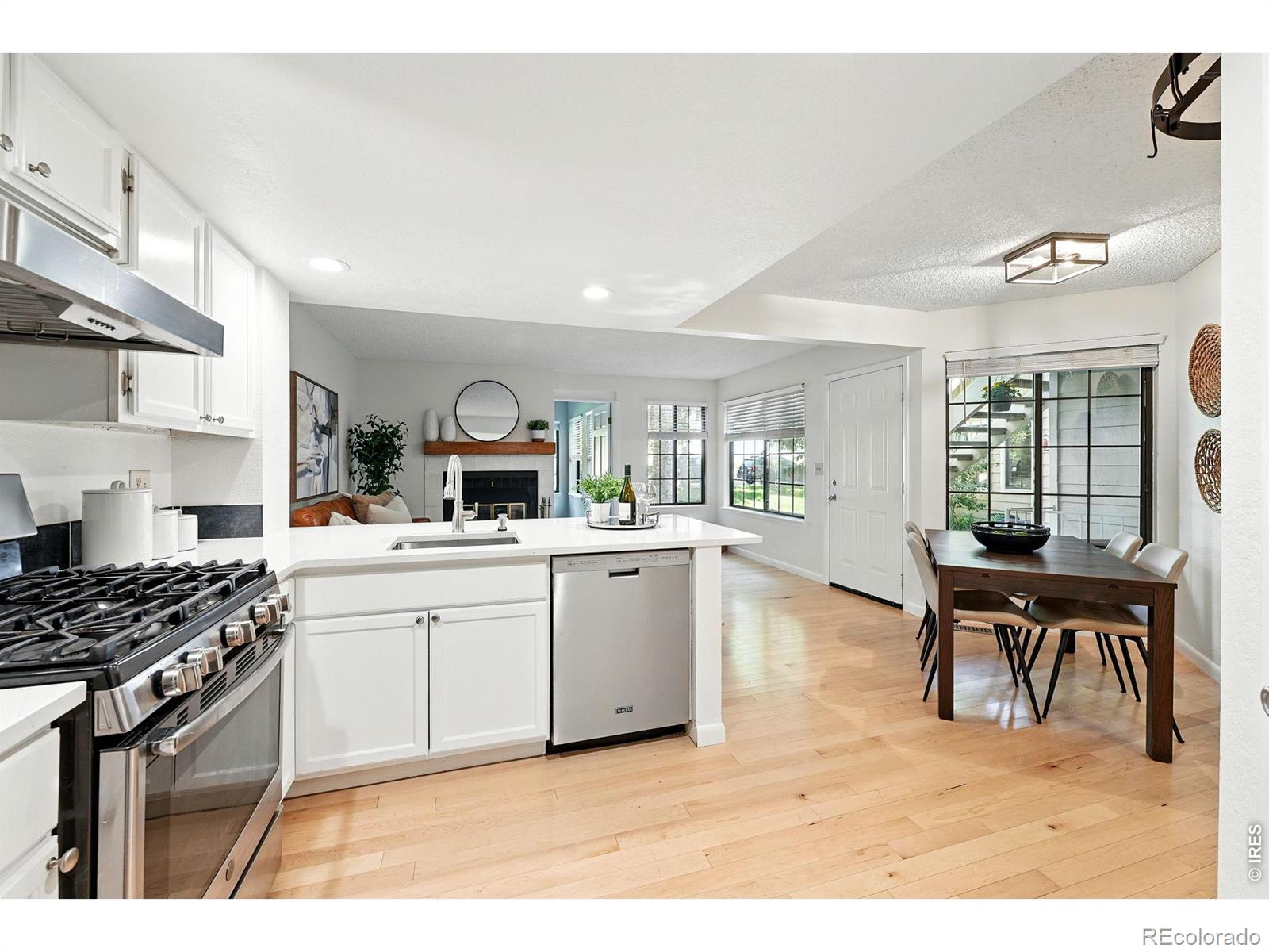 MLS Image #14 for 5920  gunbarrel avenue,boulder, Colorado