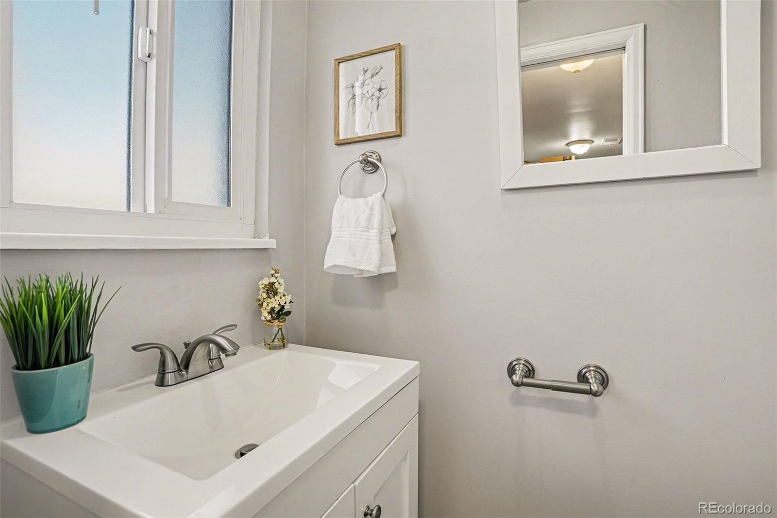 MLS Image #8 for 6317 w mississippi place,lakewood, Colorado