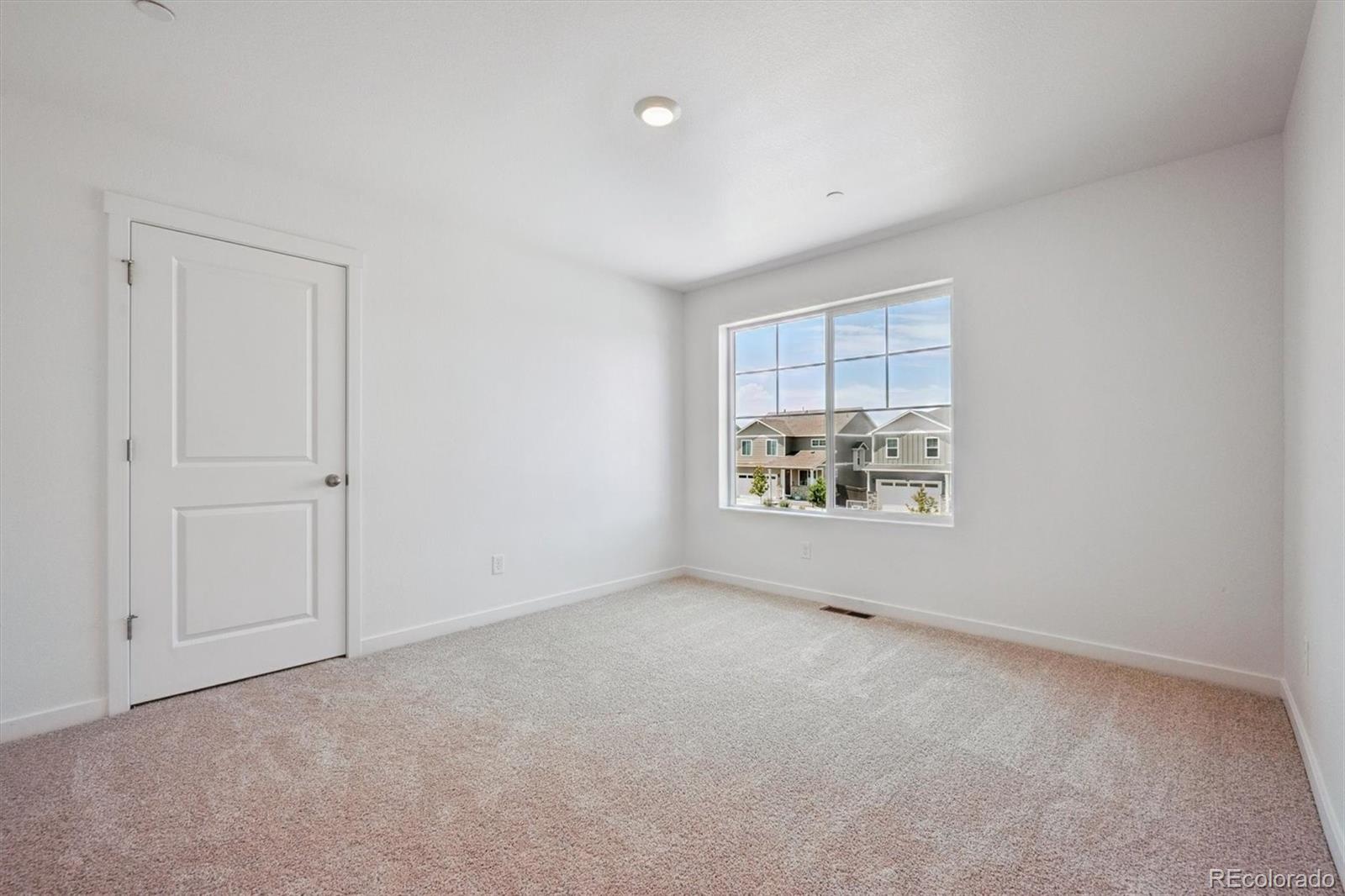 MLS Image #11 for 1013  brink street,lochbuie, Colorado
